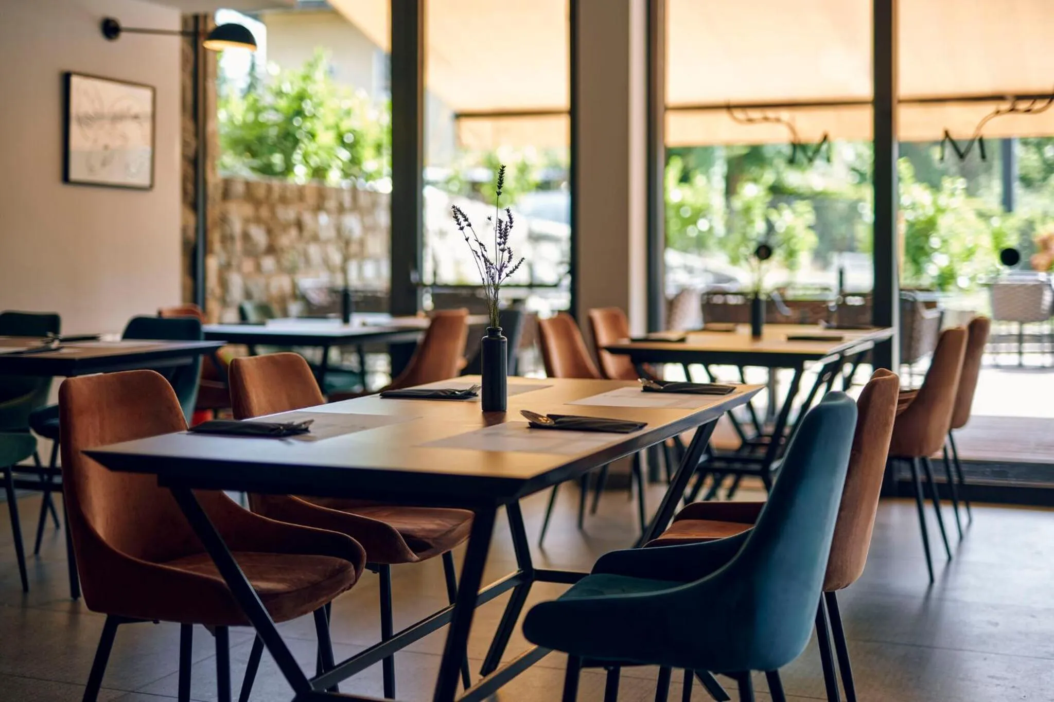 Restaurant/places to eat in Hotel Republika