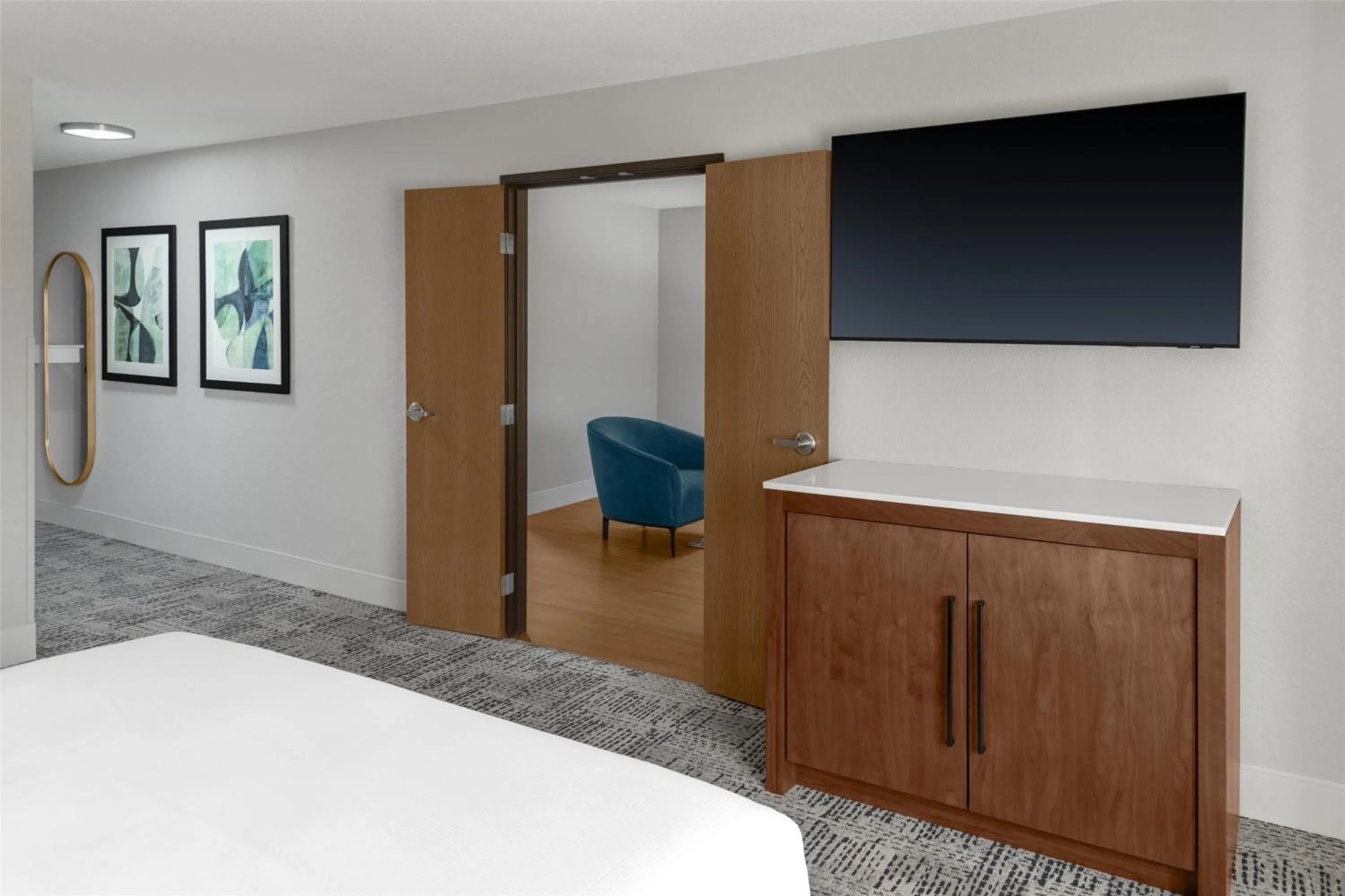 Bed in Doubletree By Hilton Owatonna