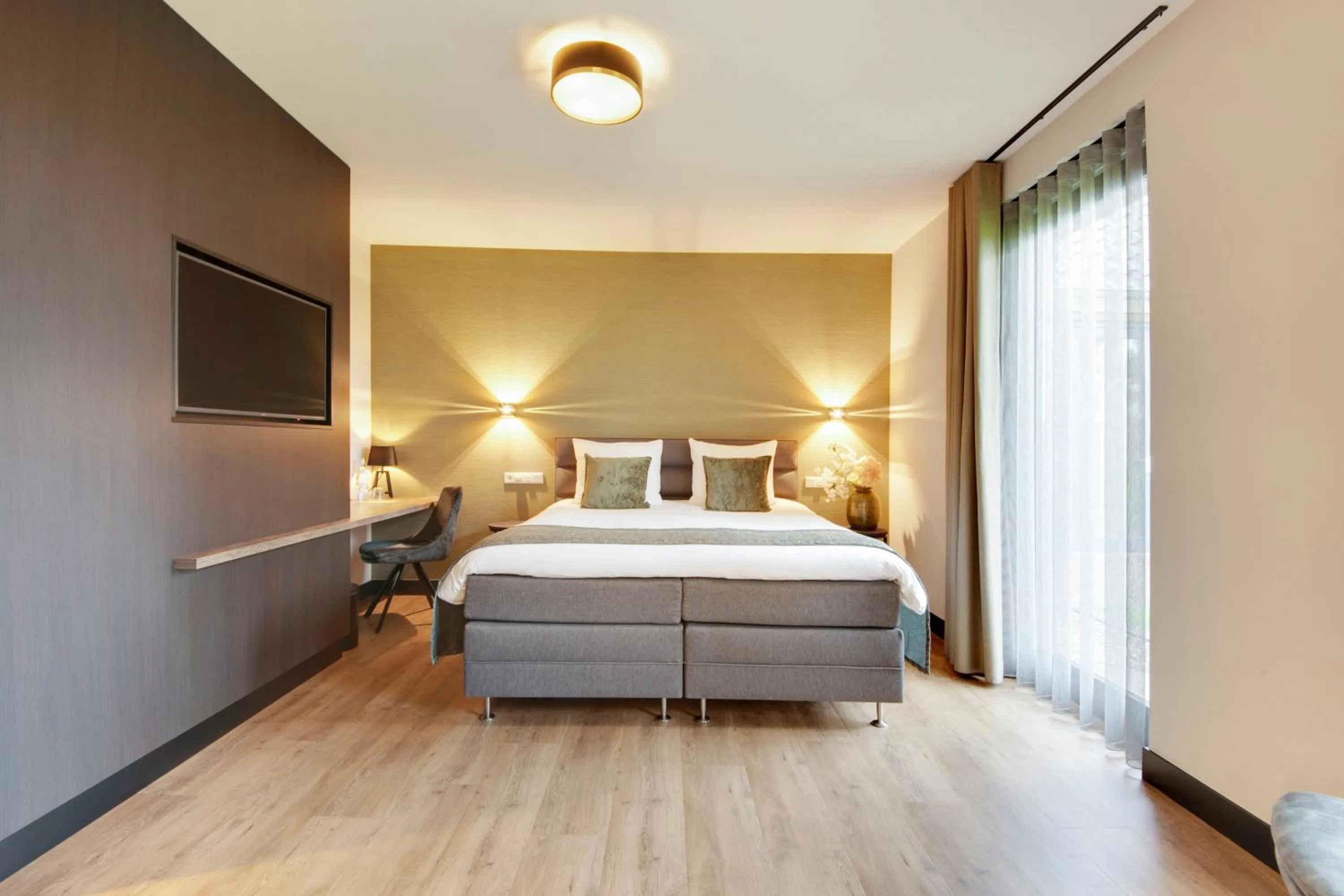 Photo of the whole room, Bed in Op dn Kreijtenberg