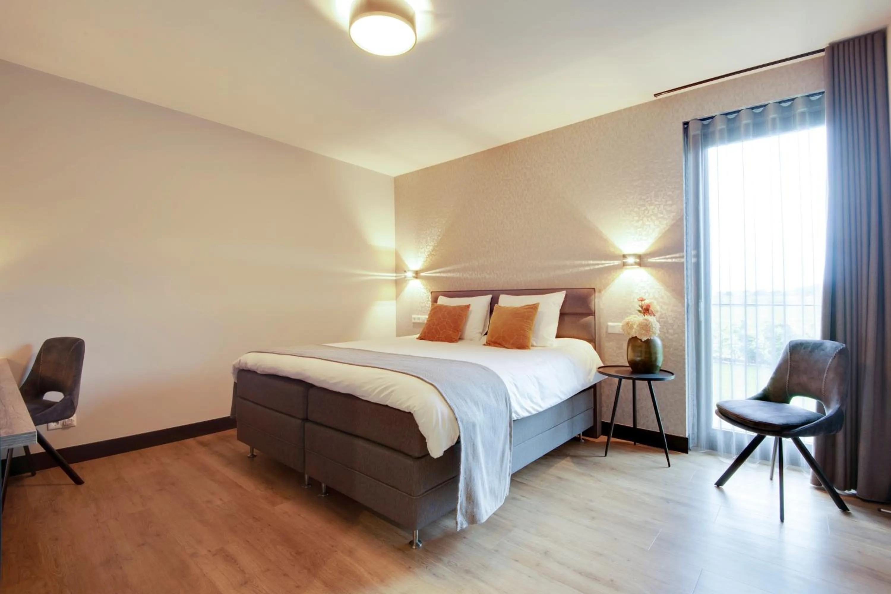 Photo of the whole room, Bed in Op dn Kreijtenberg