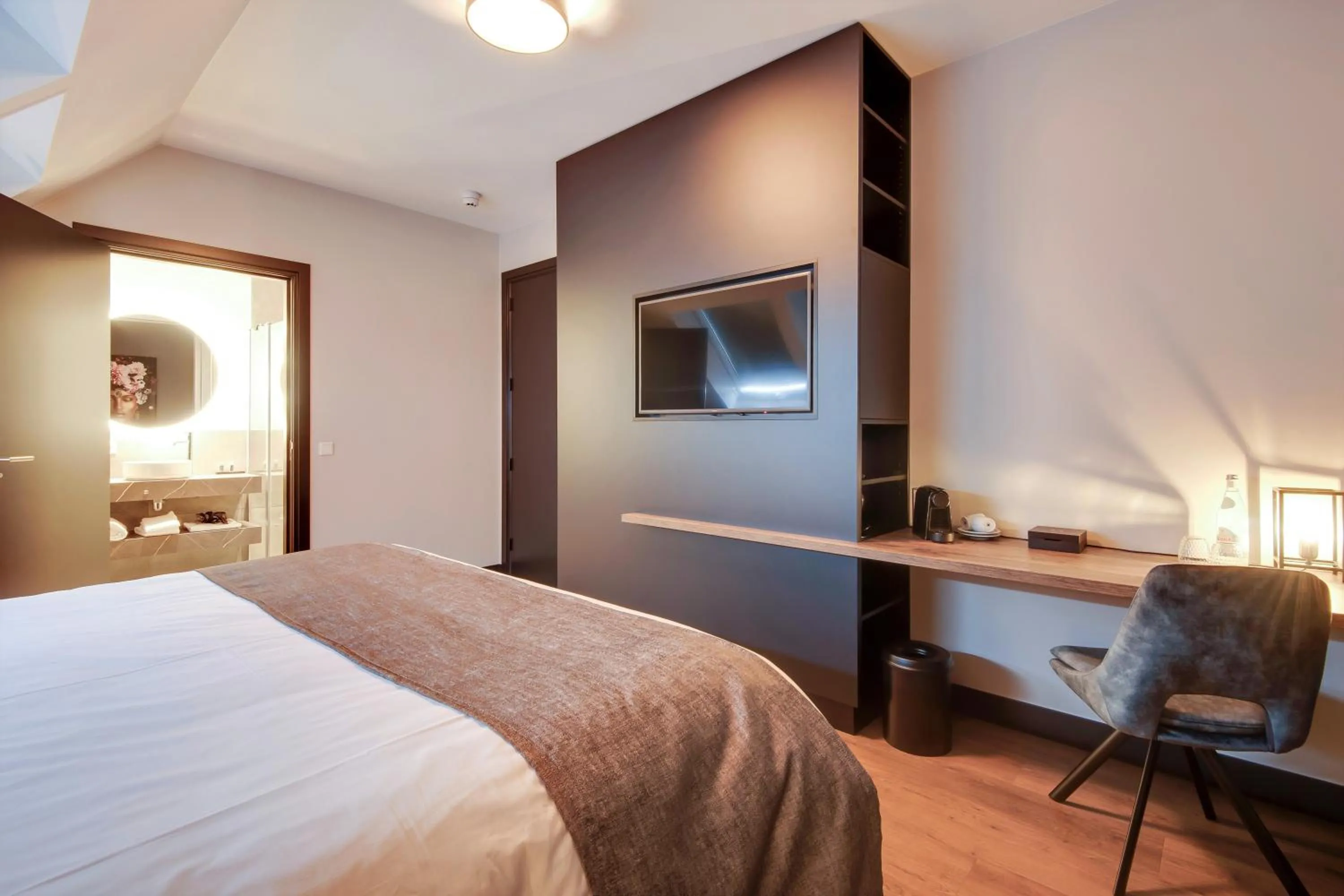 TV and multimedia, Bed in Op dn Kreijtenberg