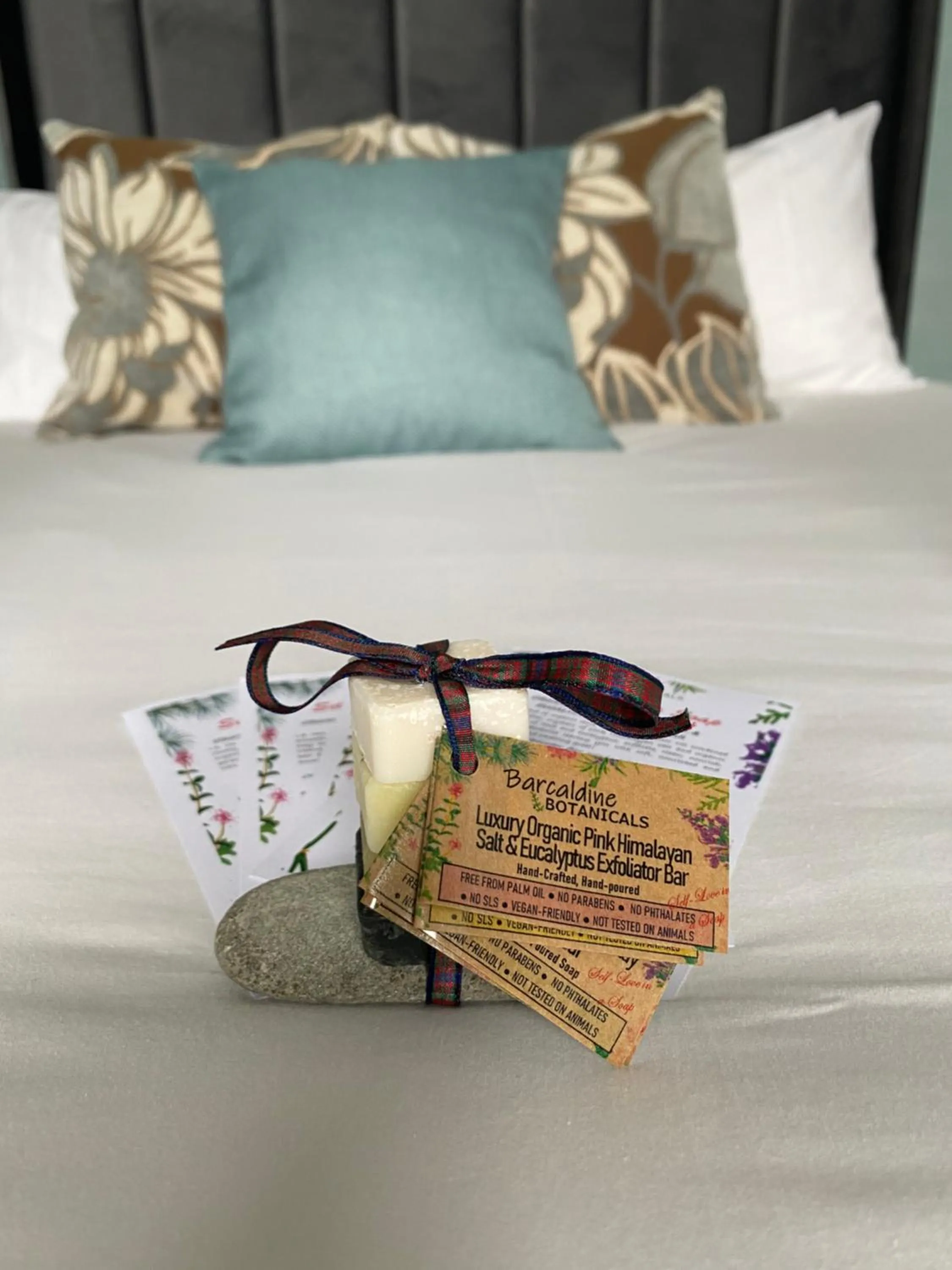 Bed in Ardmor Guest House