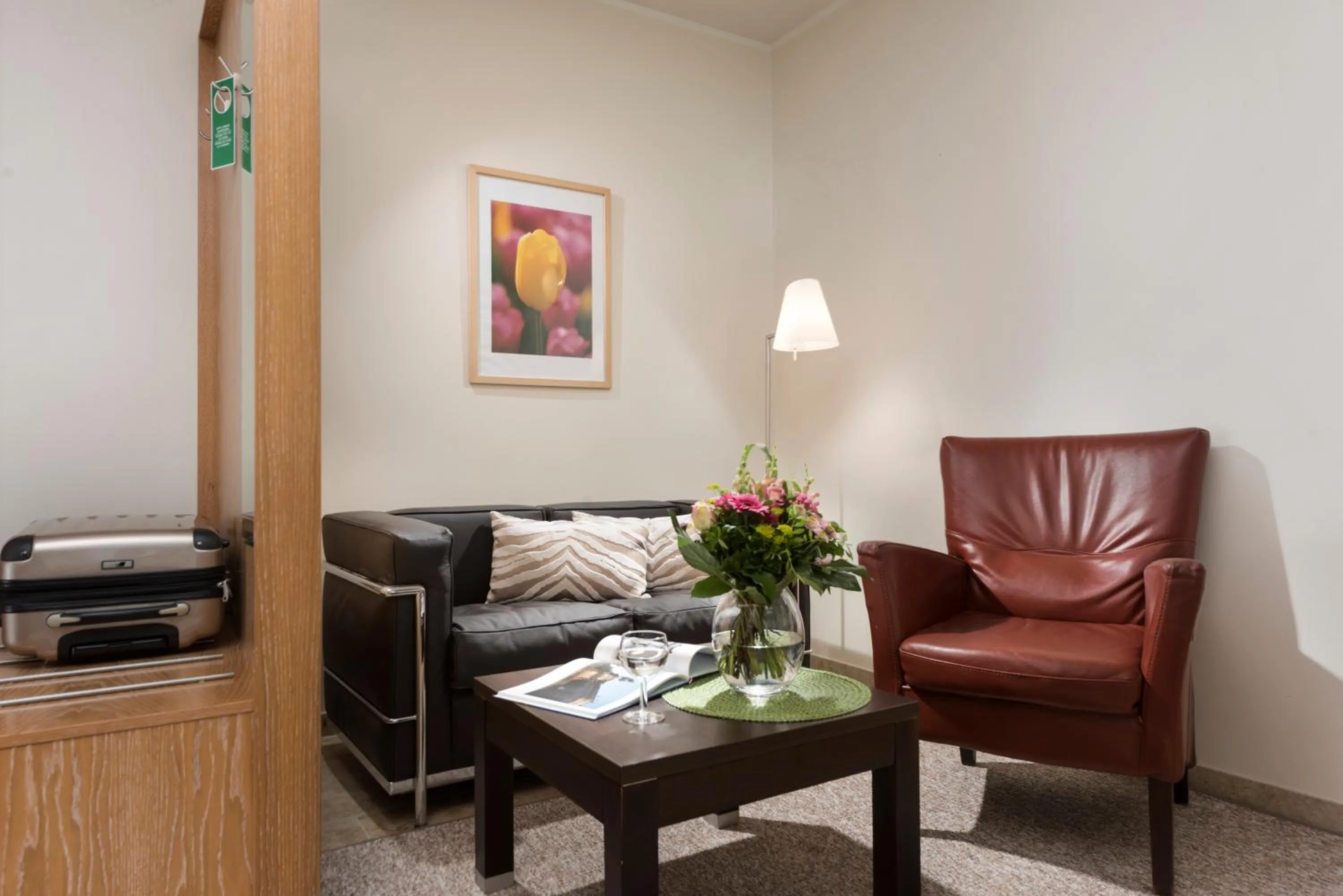 Living room, Seating Area in Michels Apart Hotel Berlin