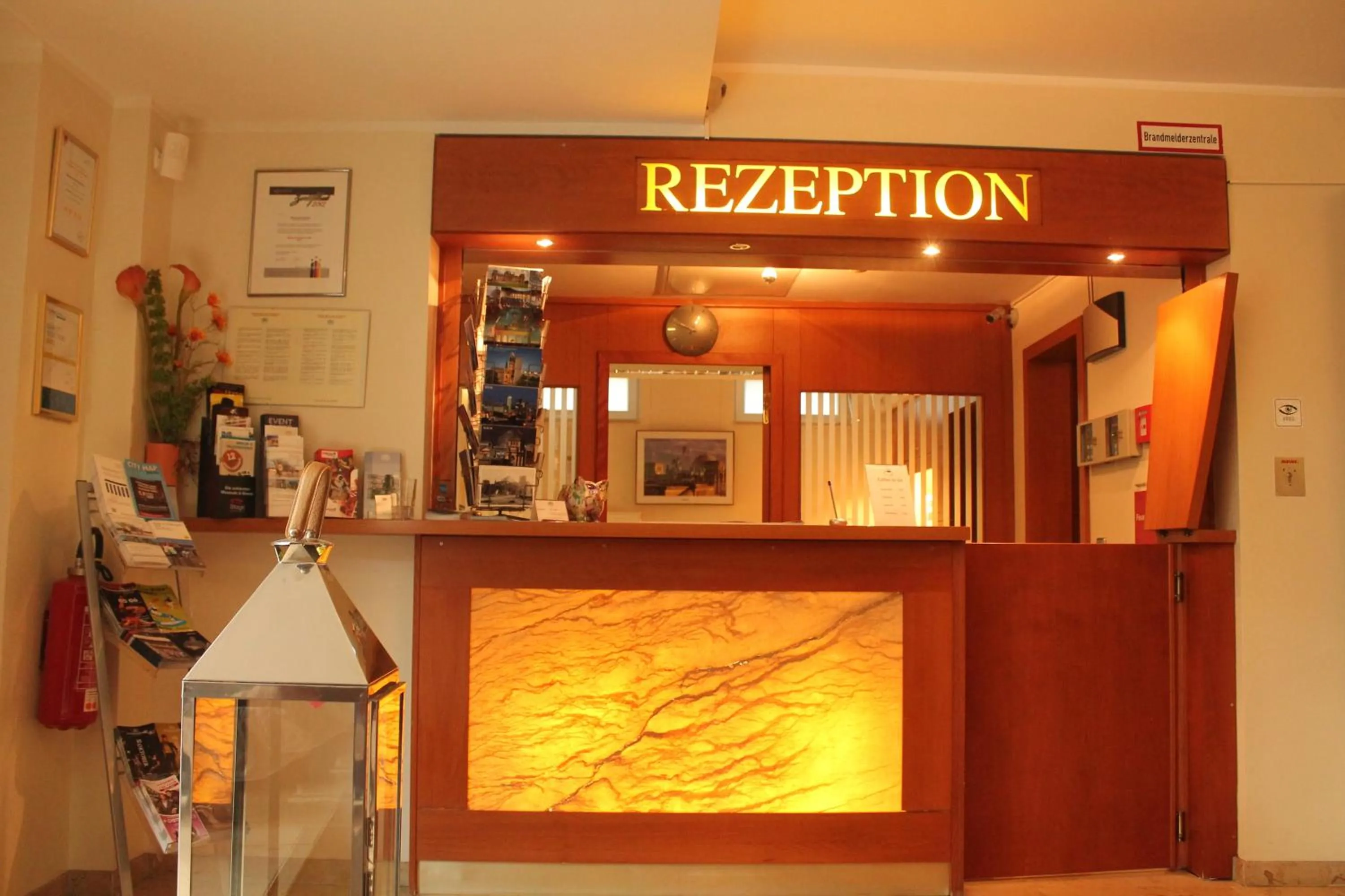 Lobby or reception in Michels Apart Hotel Berlin