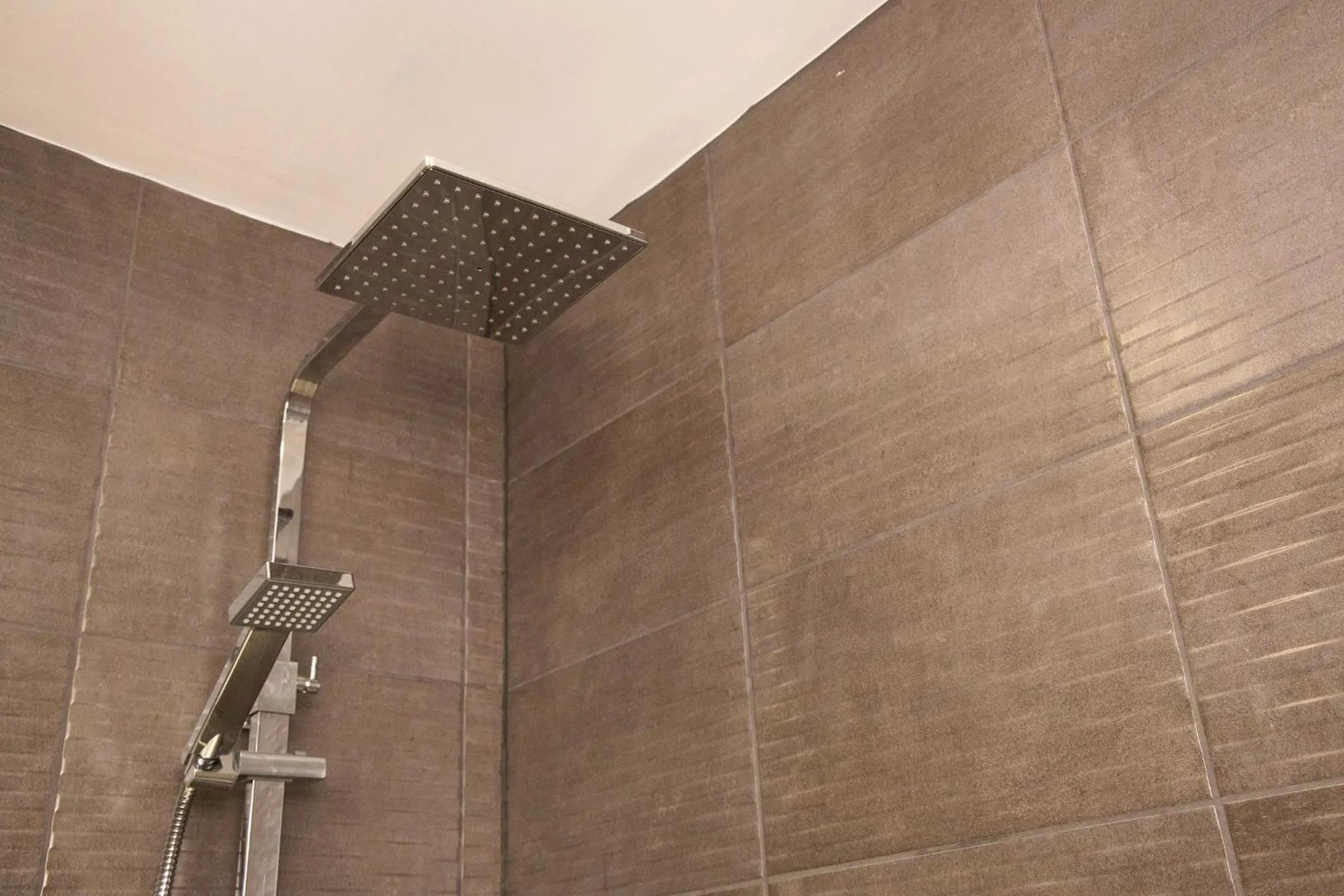 Shower in Lord Street Apartments By Happy Days