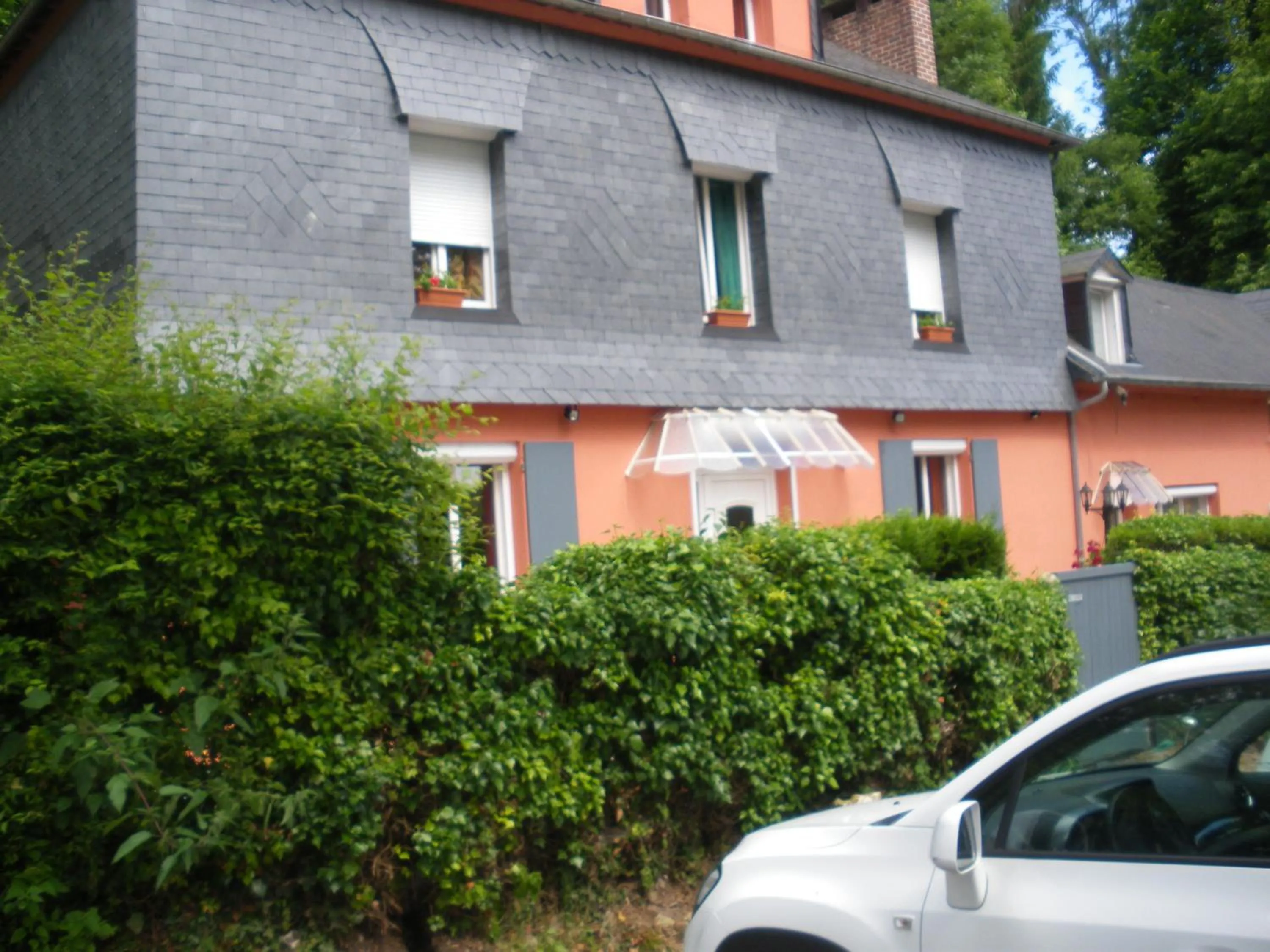 Property building in Les Coquillettes