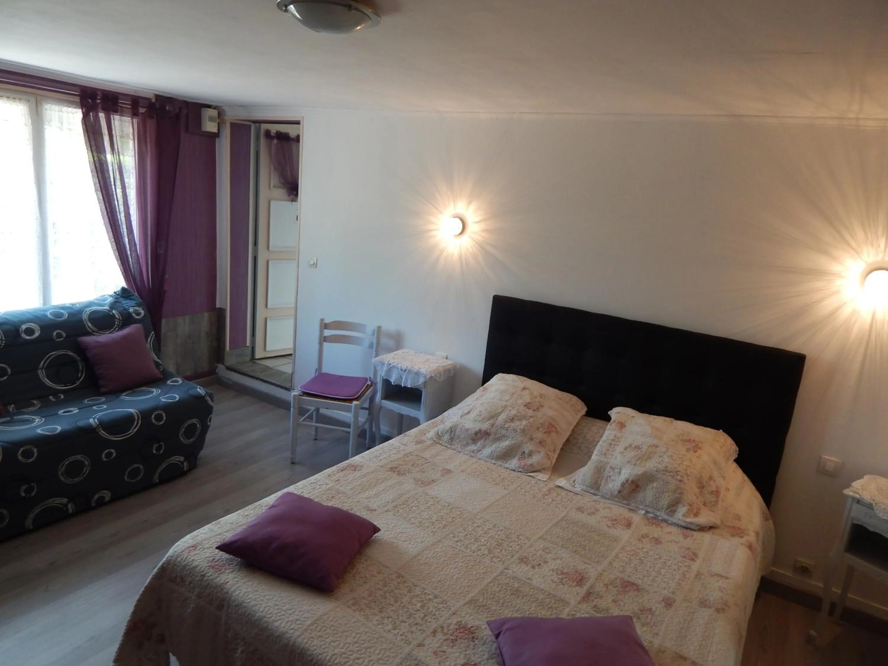 Bed in Les Coquillettes