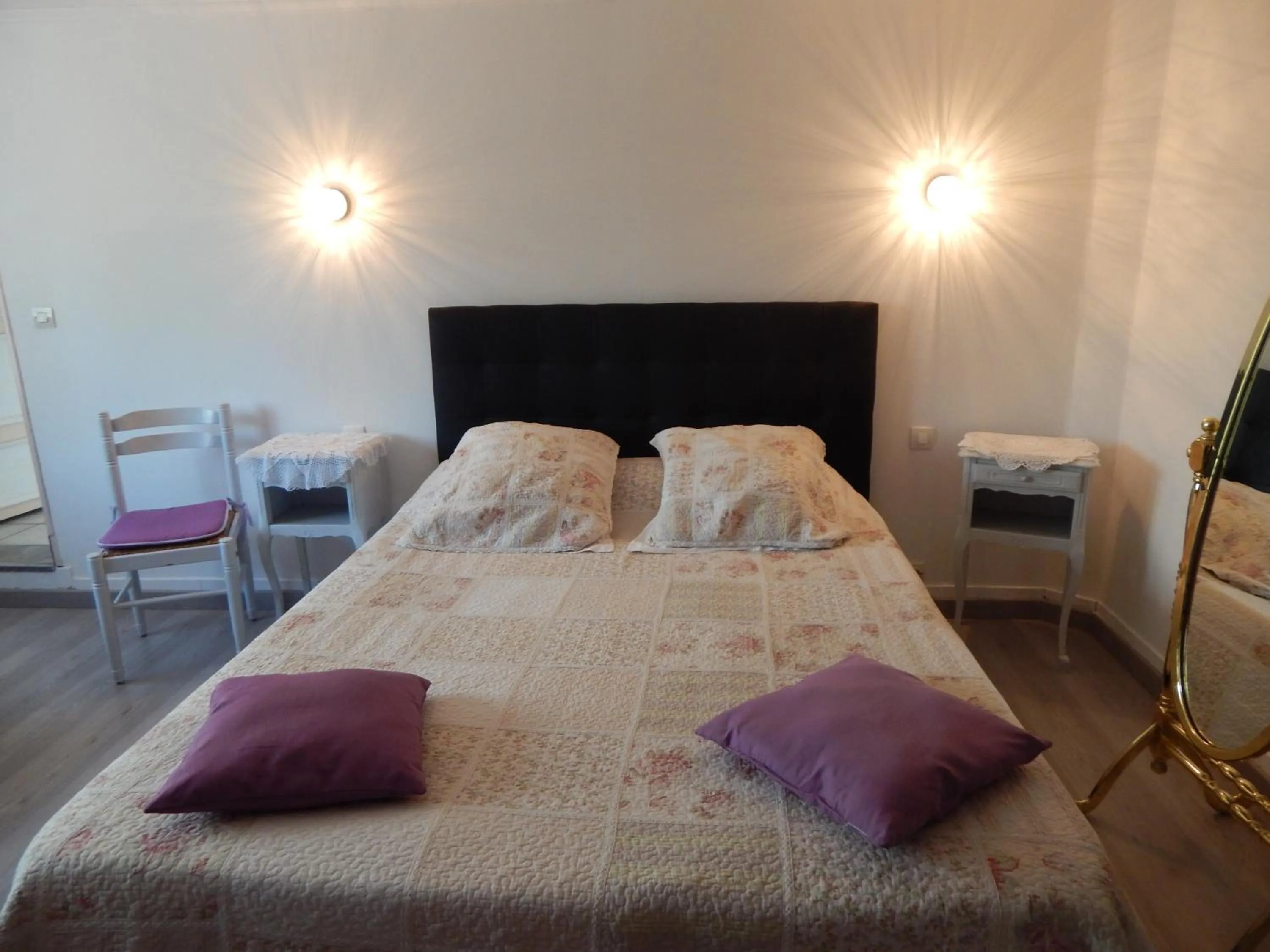 Bed in Les Coquillettes