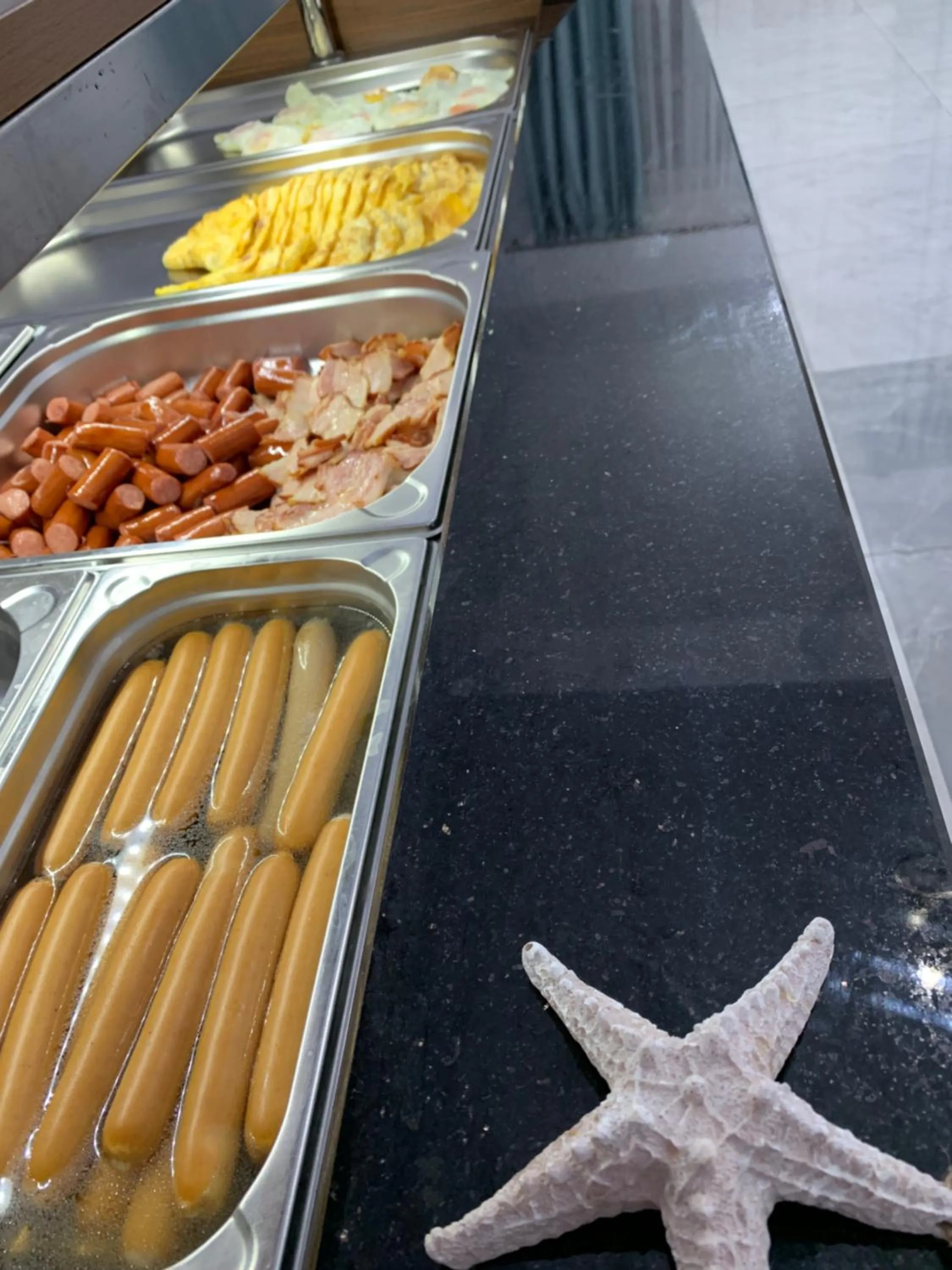 Breakfast in Hotel Tadora