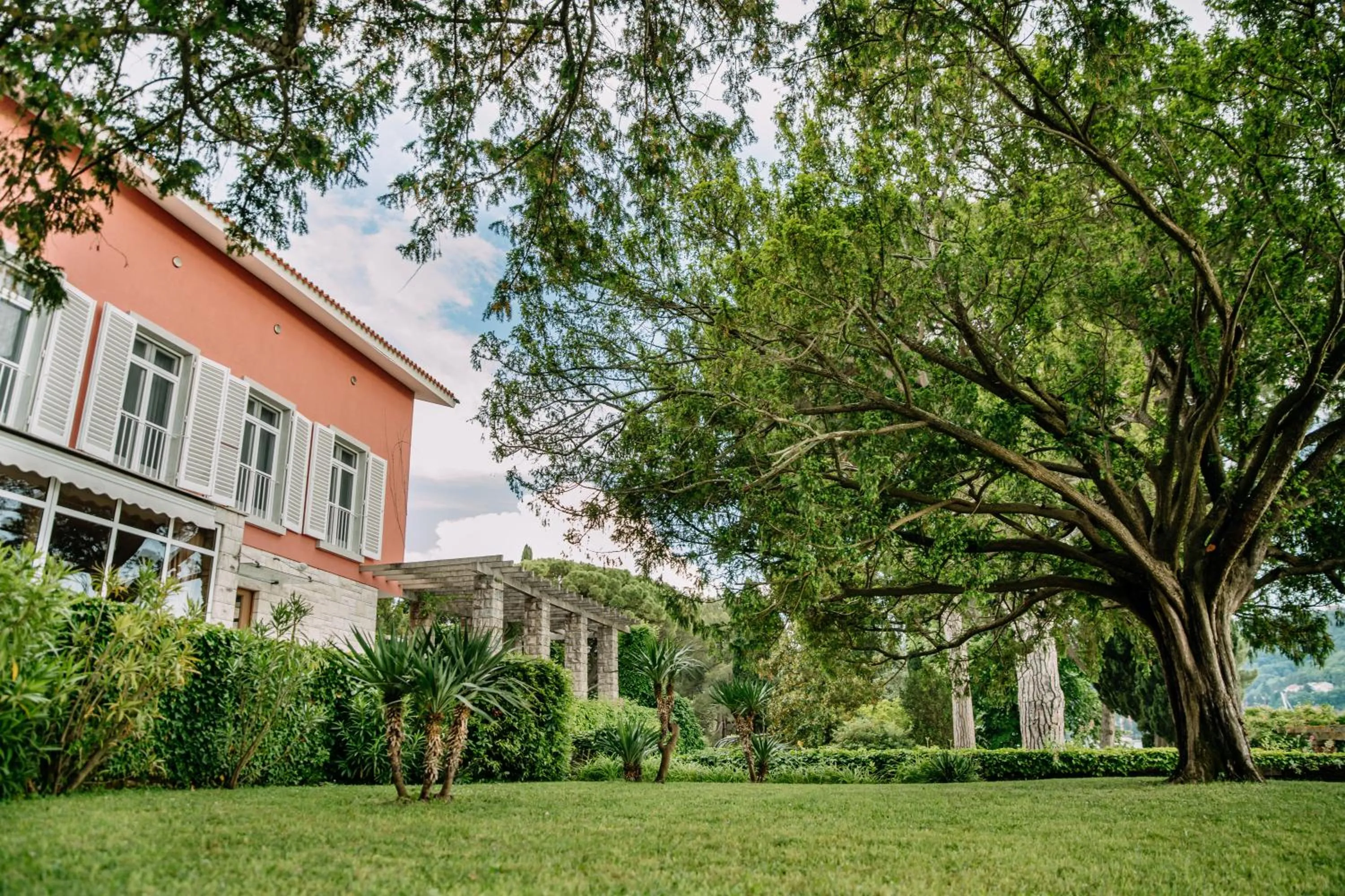 Property building in Vila Tartini