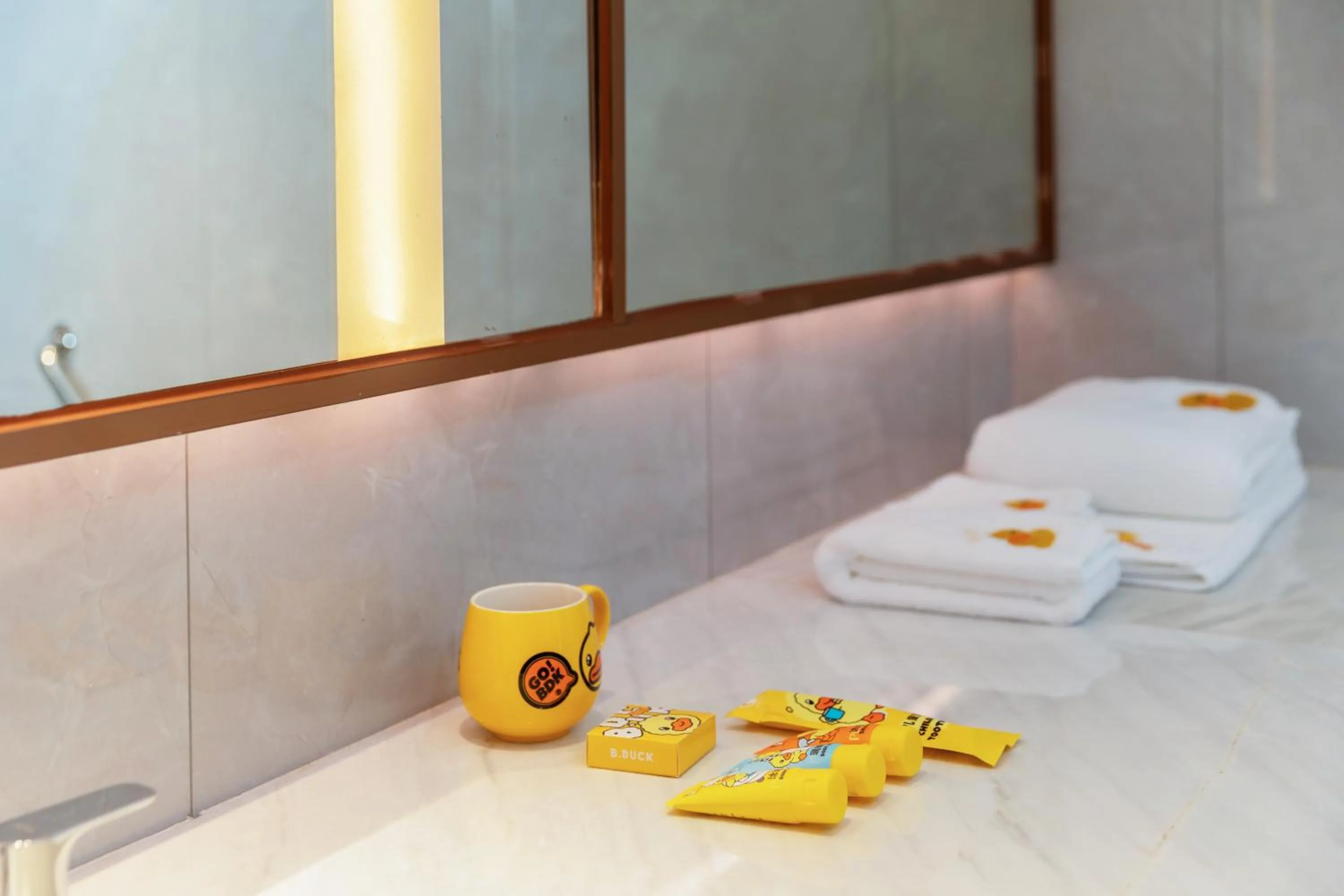 Holiday Inn Express Shenzhen Haiyuan City by IHG