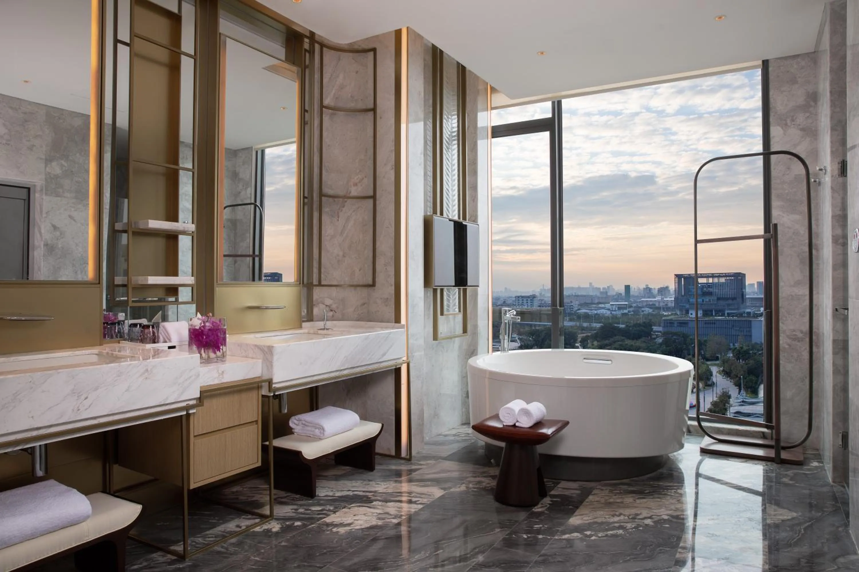 Bathroom in Crowne Plaza Foshan Nanhai-an IHG Hotel