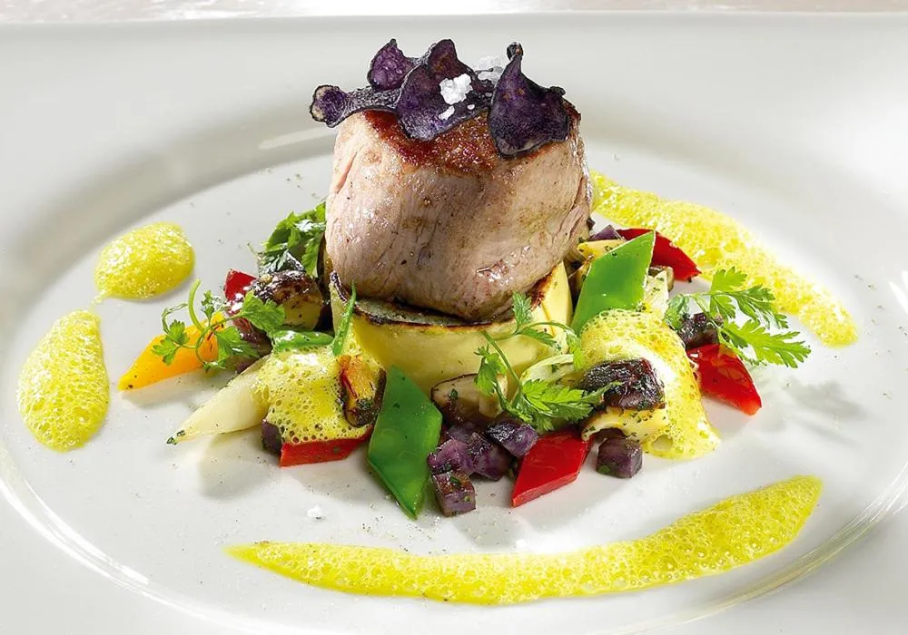 Food in The Lakeside - Burghotel zu Strausberg