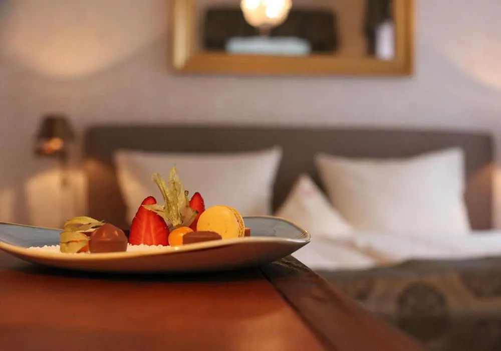 Food, Bed in The Lakeside - Burghotel zu Strausberg