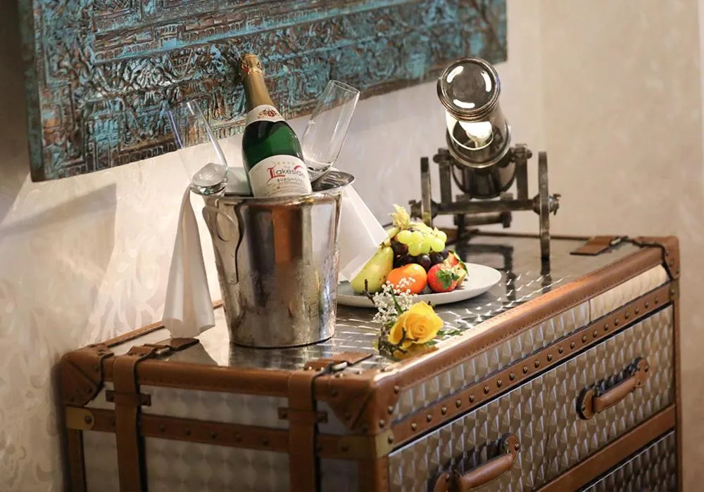 Food and drinks in The Lakeside - Burghotel zu Strausberg