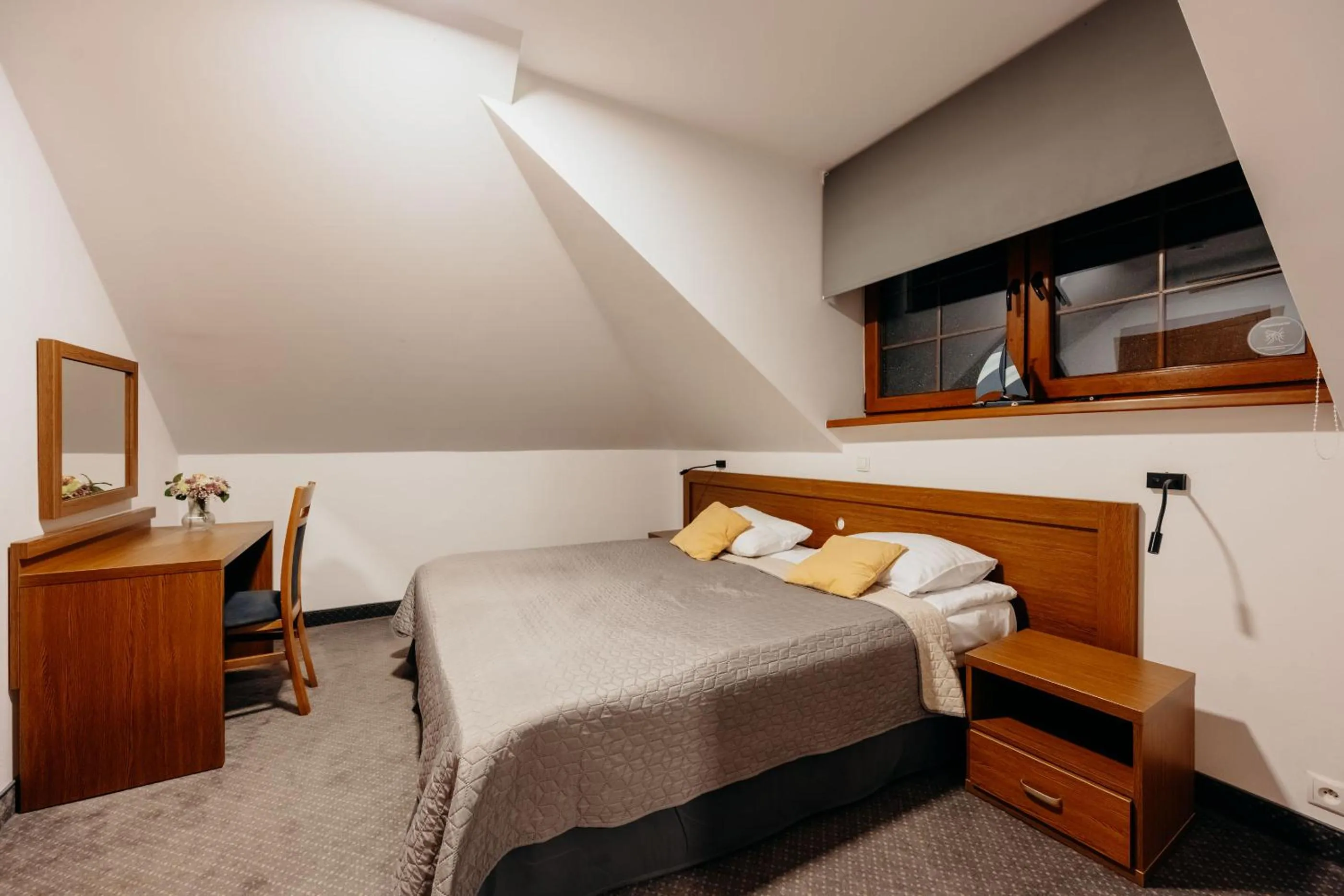 Bed in HOTEL CICHA WODA NIEPORĘT