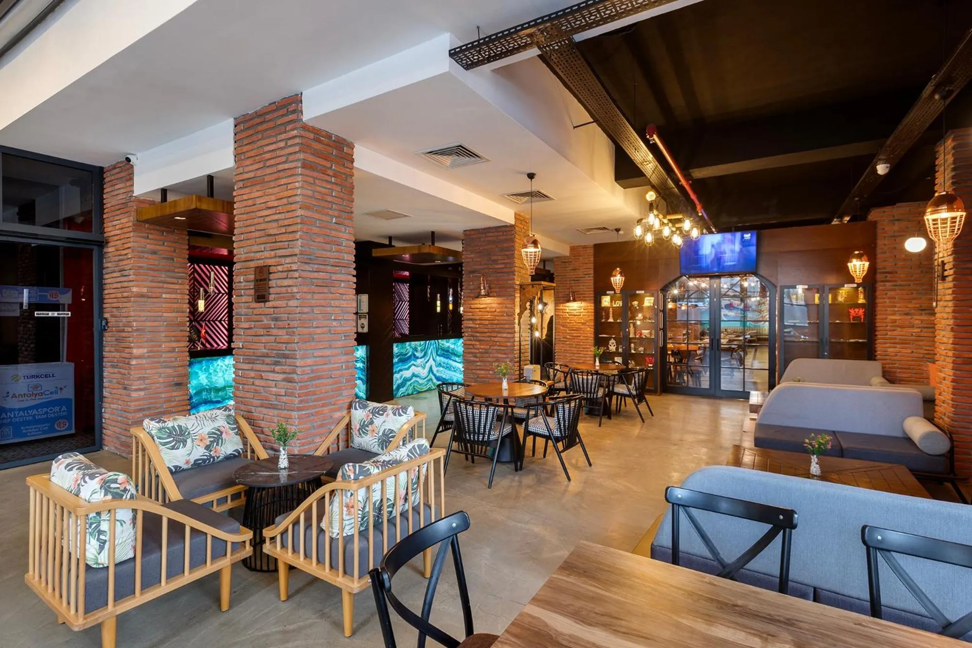 Restaurant/places to eat in Afflon Hotels Loft City