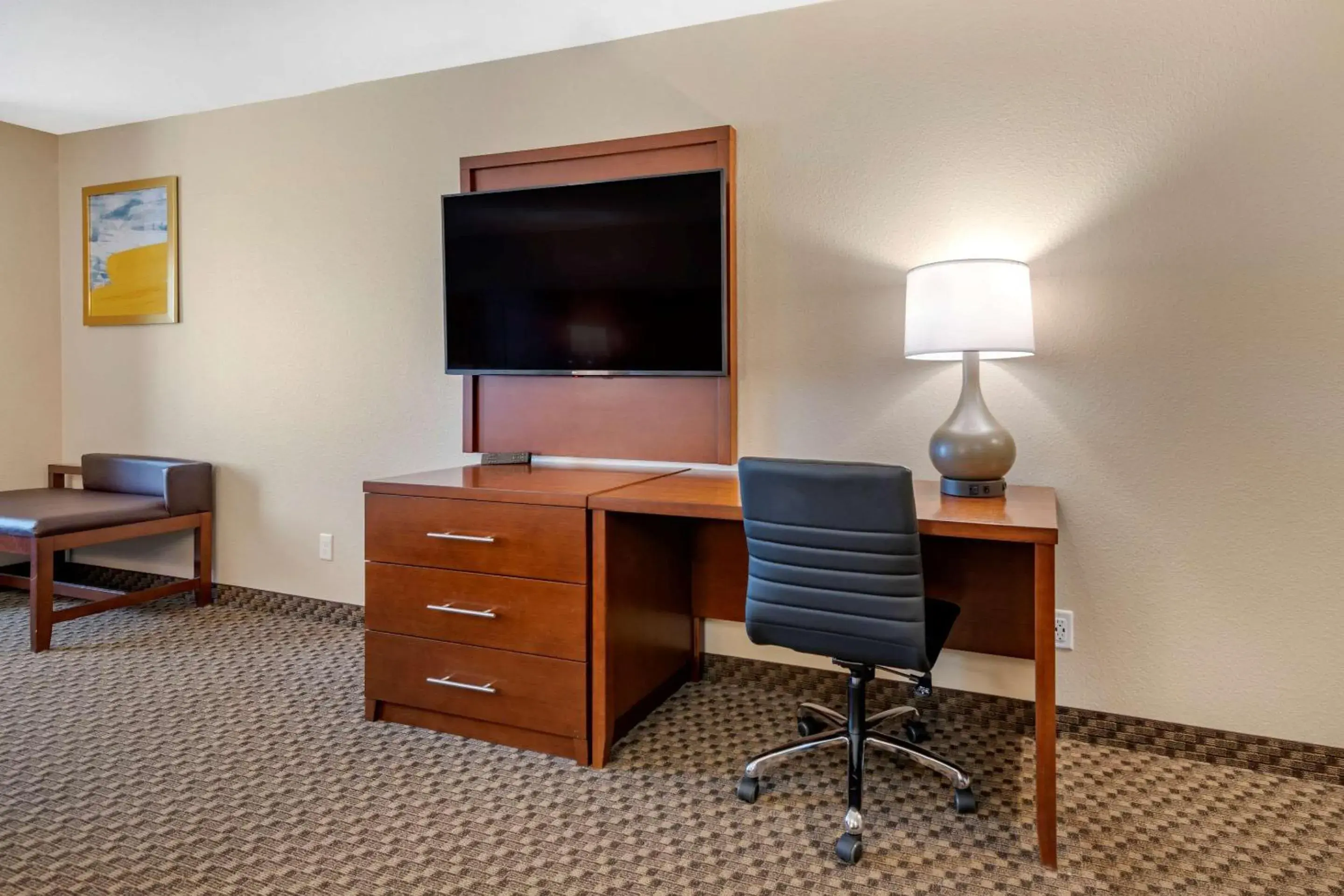 Bedroom in Comfort Suites Broomfield-Boulder-Interlocken Bedroom in Comfort Suites Broomfield-Boulder-Interlocken