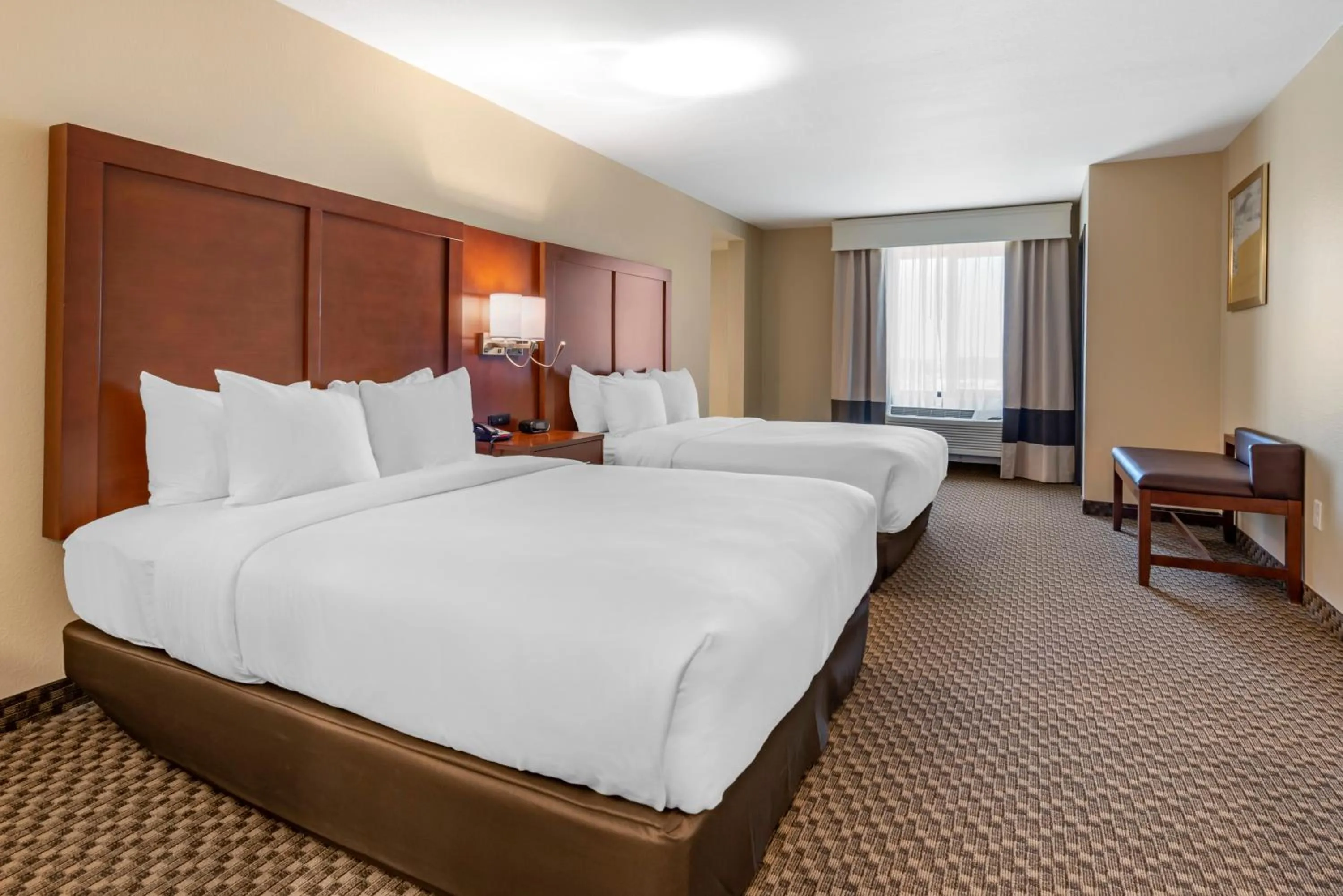 Bed in Comfort Suites Broomfield-Boulder-Interlocken