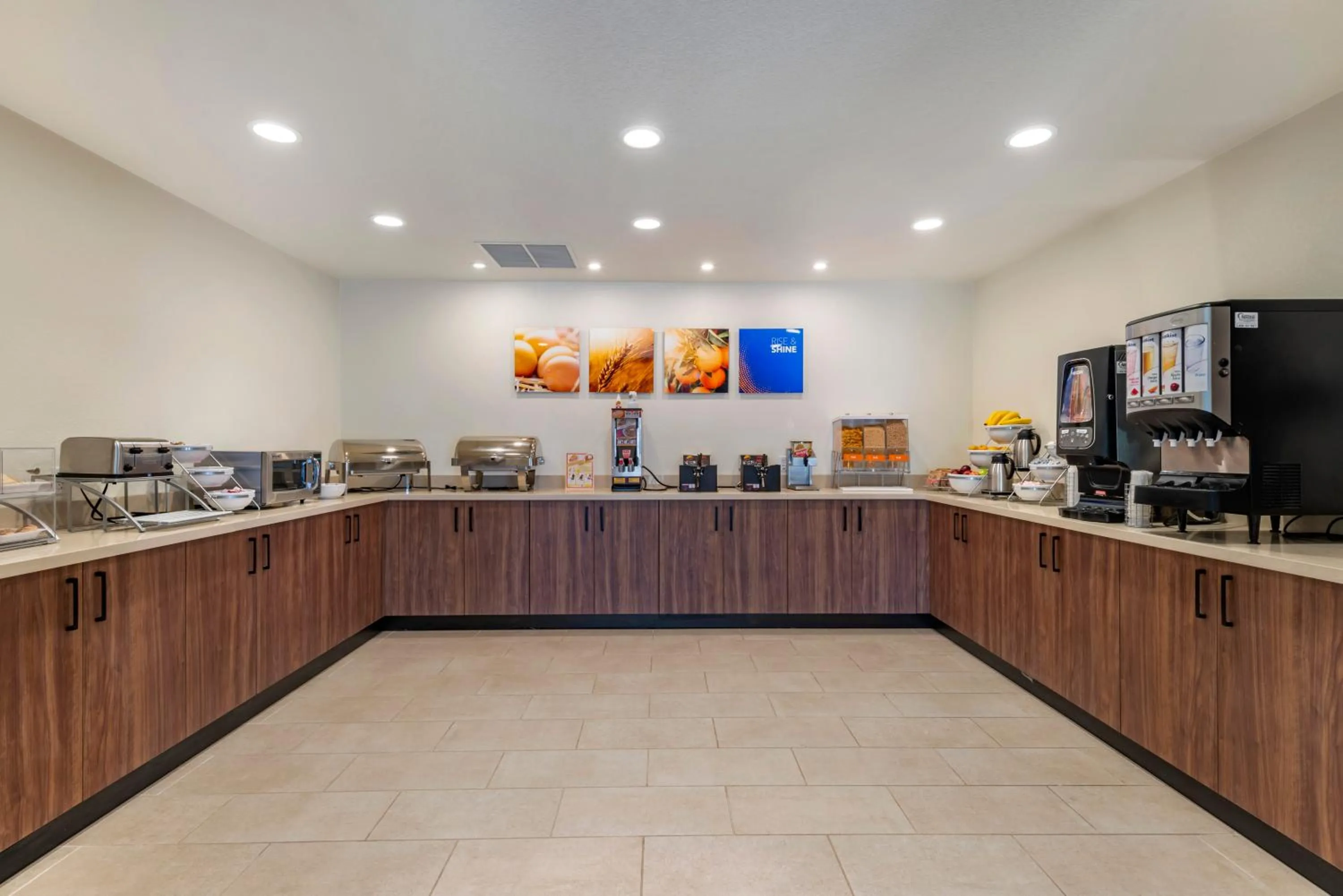 Breakfast in Comfort Suites Broomfield-Boulder-Interlocken