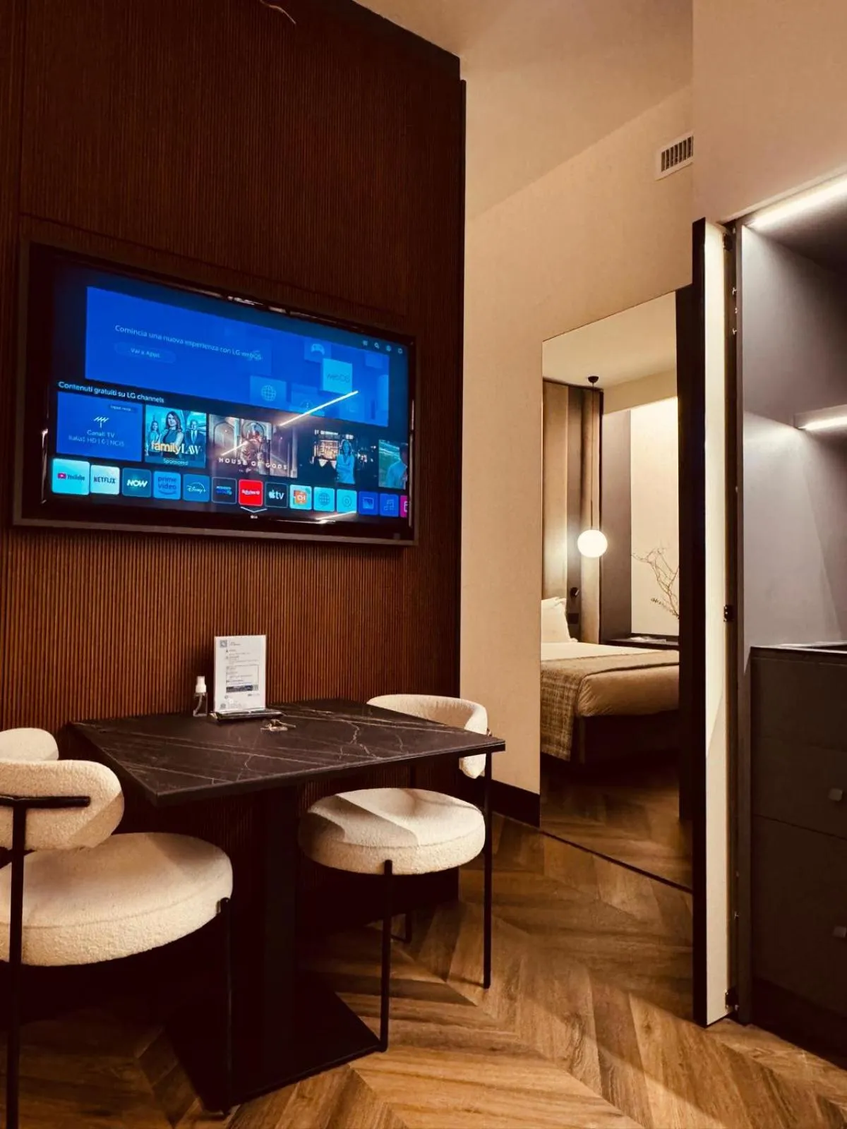 Photo of the whole room, Bed in LUMERA STAY - Solferino