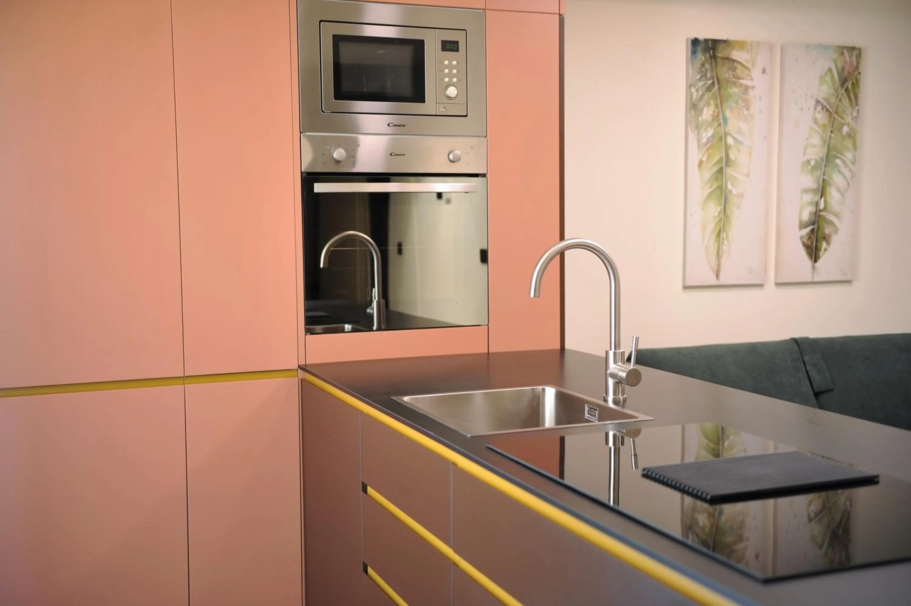 Kitchen or kitchenette in SETTANNI Sea Suites