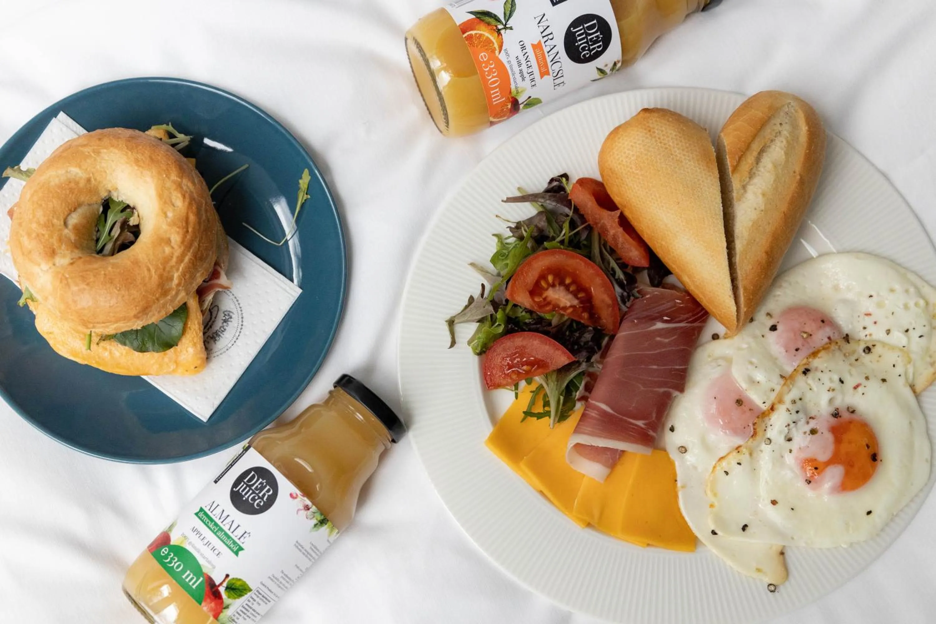 Breakfast in Roomstore Studio Apartments