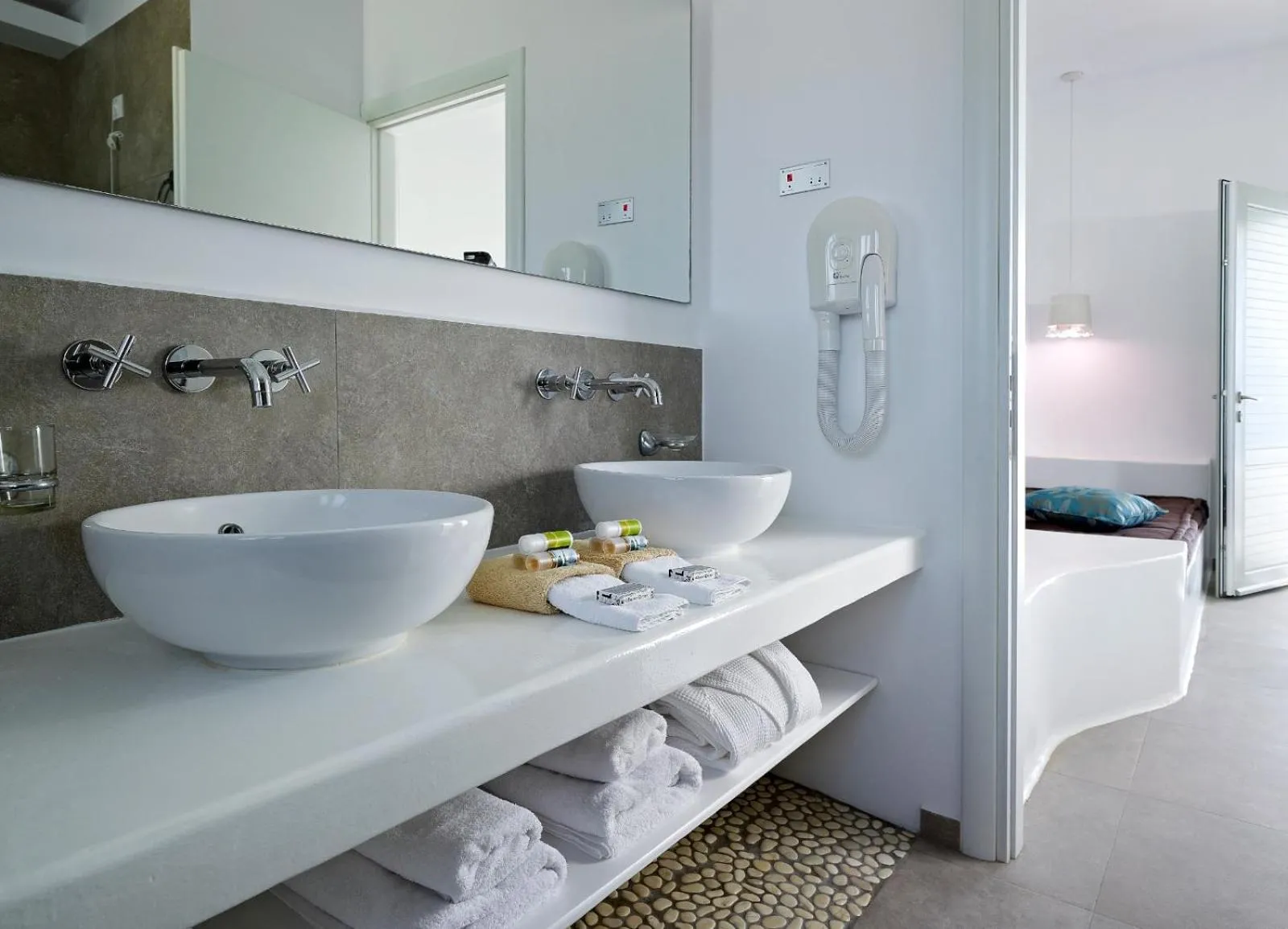 Bathroom in Santa Maria Luxury Suites & Spa