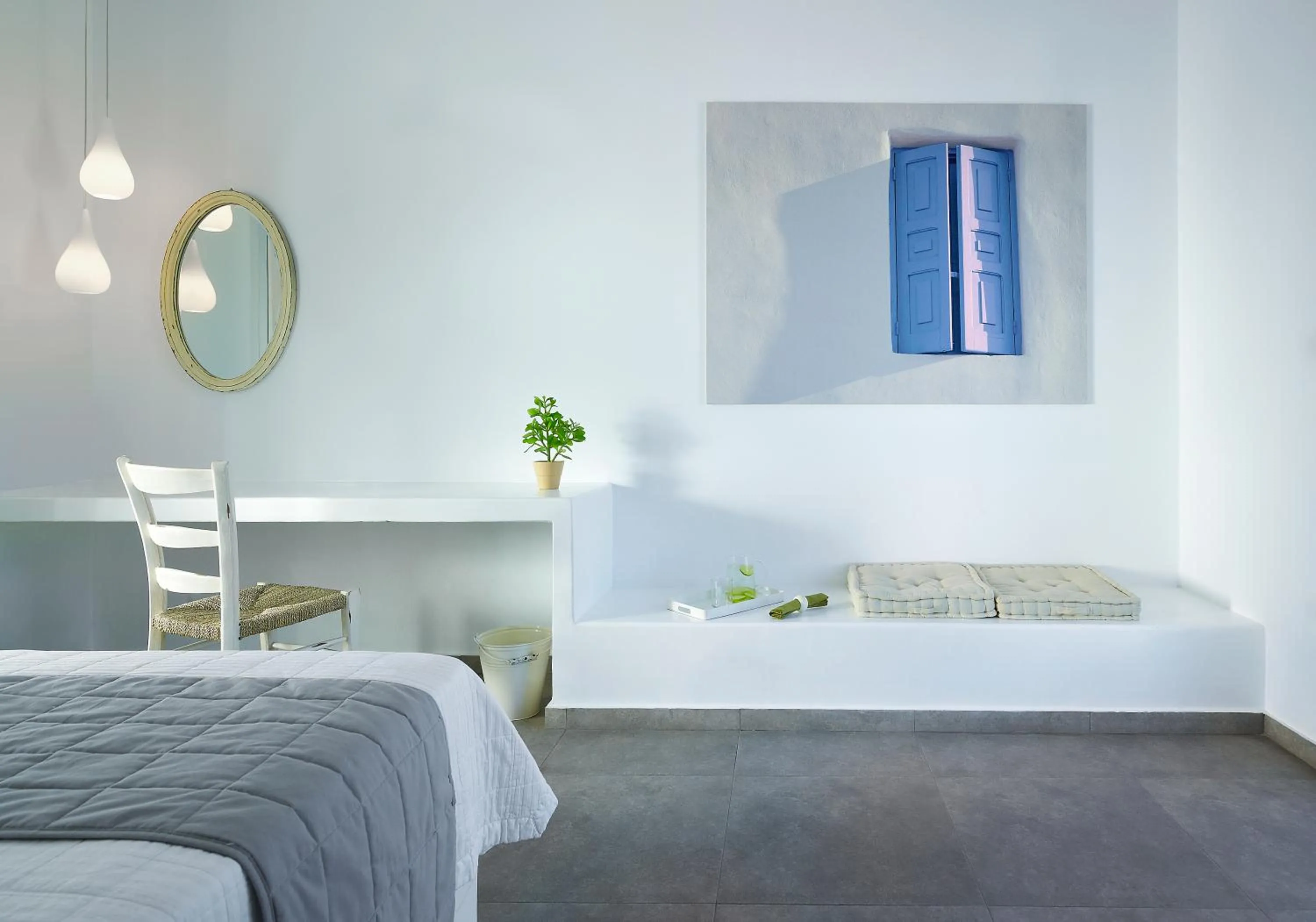 Seating area, Bed in Santa Maria Luxury Suites & Spa