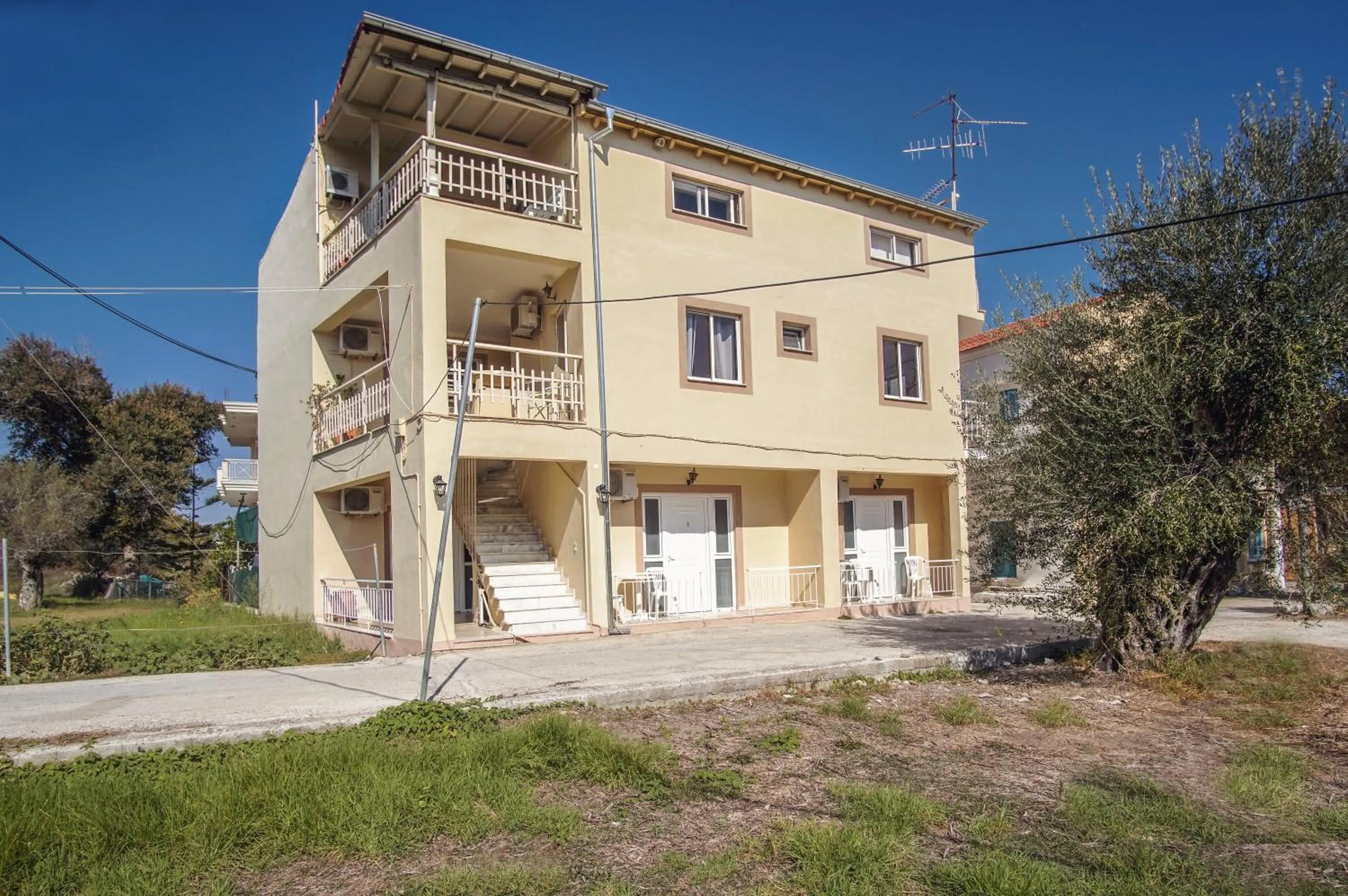 Property building in Finata Studios