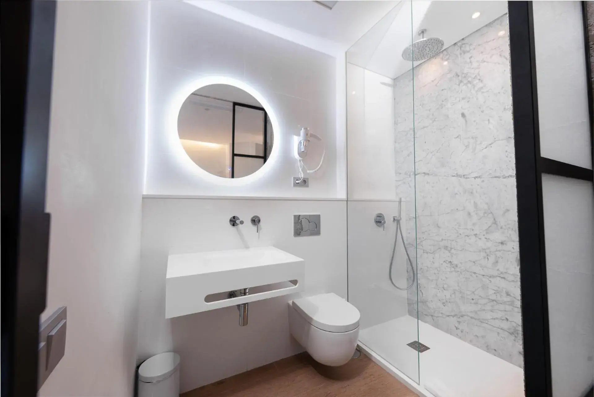 Double or Twin Room in VIL5 by Be Alicante Double or Twin Room in VIL5 by Be Alicante