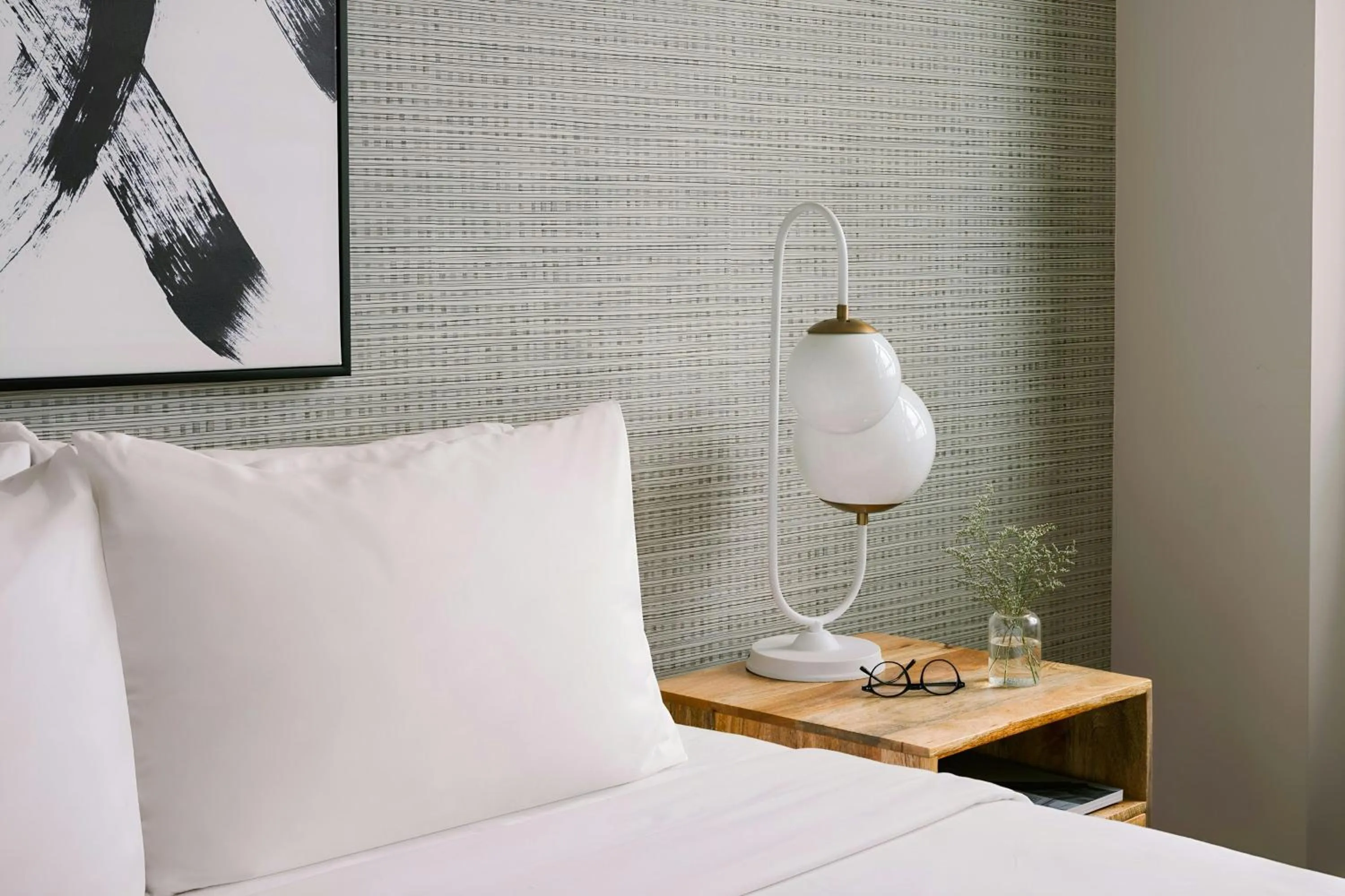 Bedroom, Bed in Sonder by Marriott Bonvoy Le Guerin Apartments Le Plateau-Mont-Royal