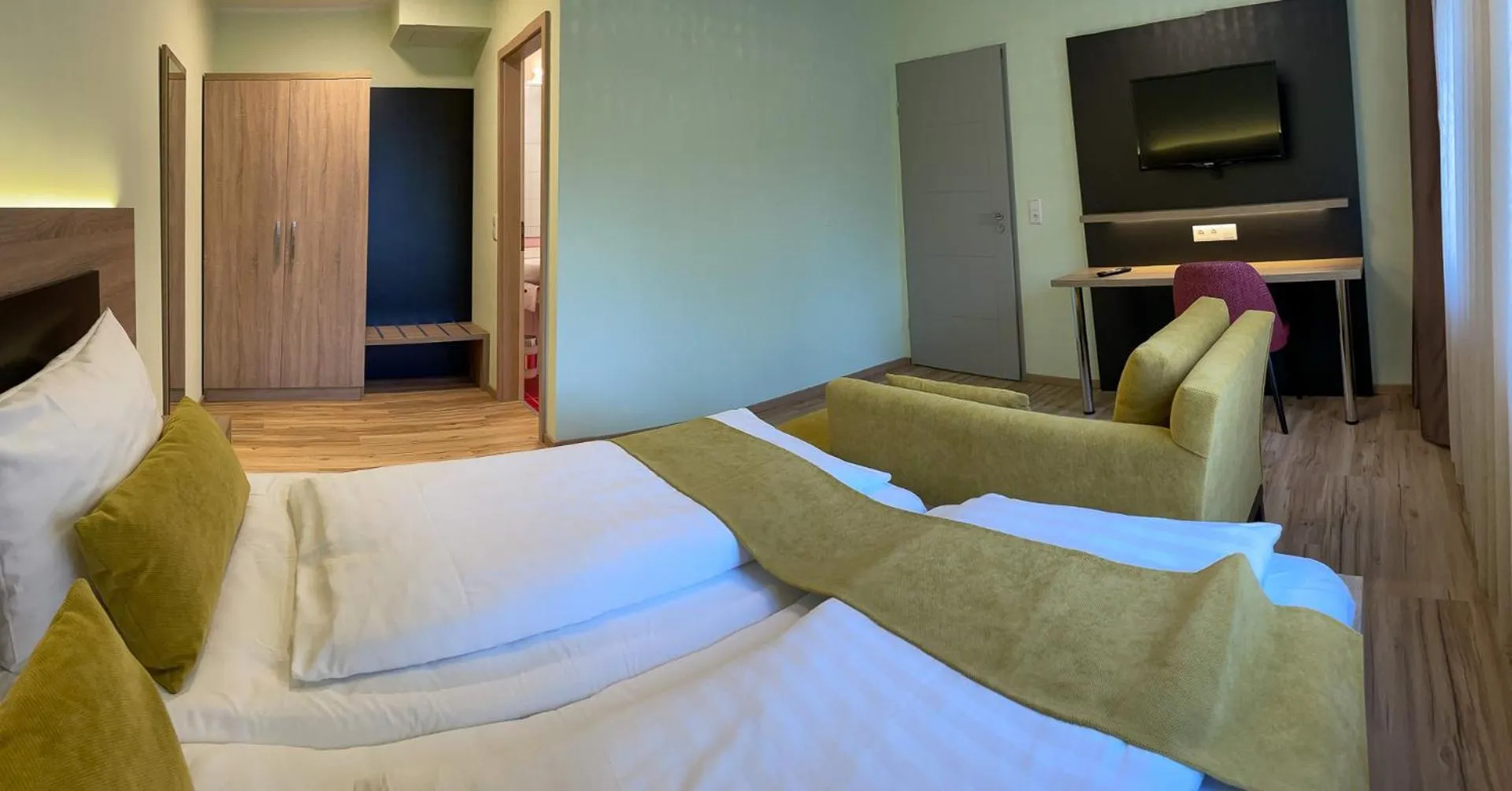 Staff, Bed in Hotel zur Flüh