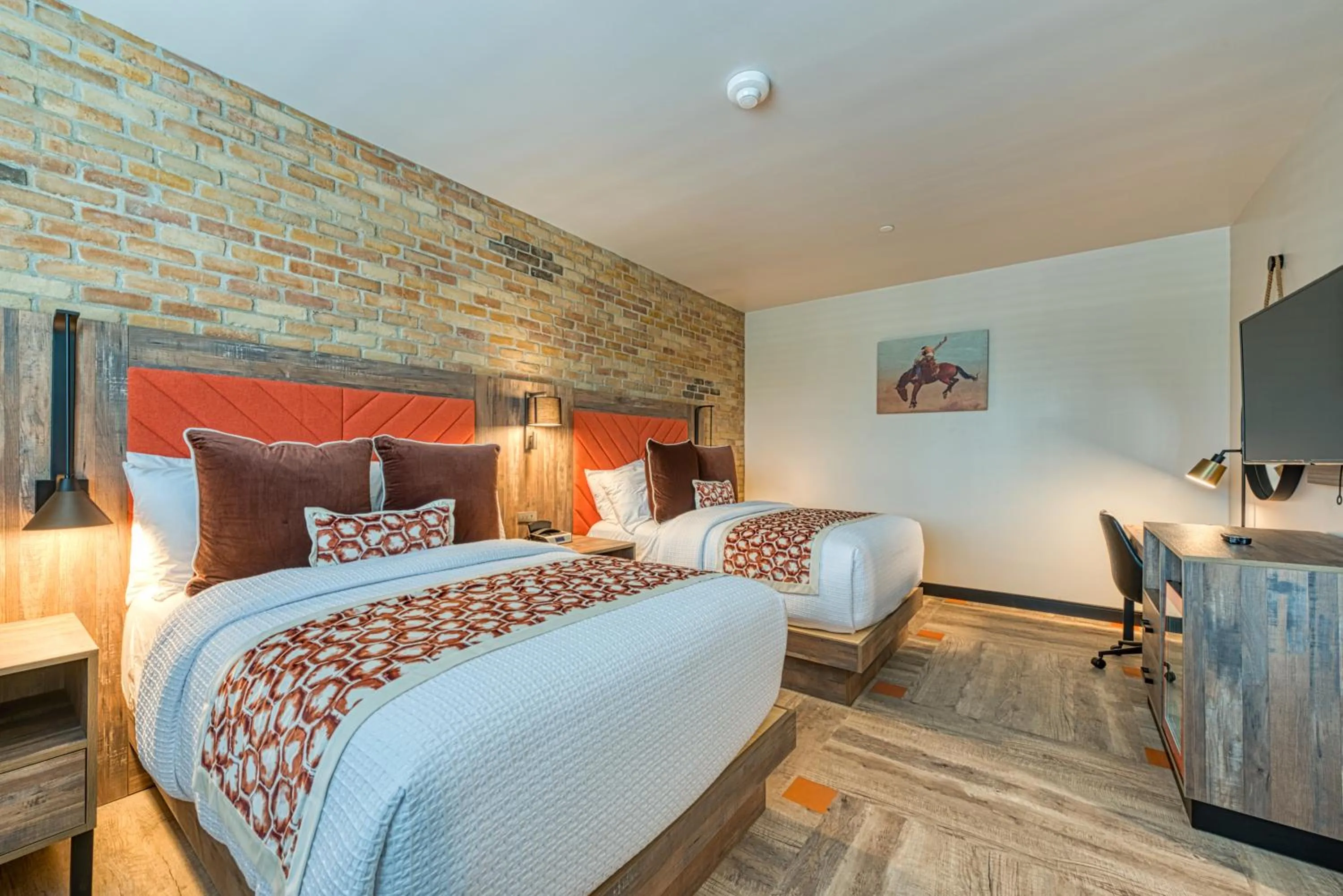 Bed in Hotel Lexen Newhall & Santa Clarita - Near Six Flags Magic Mountain