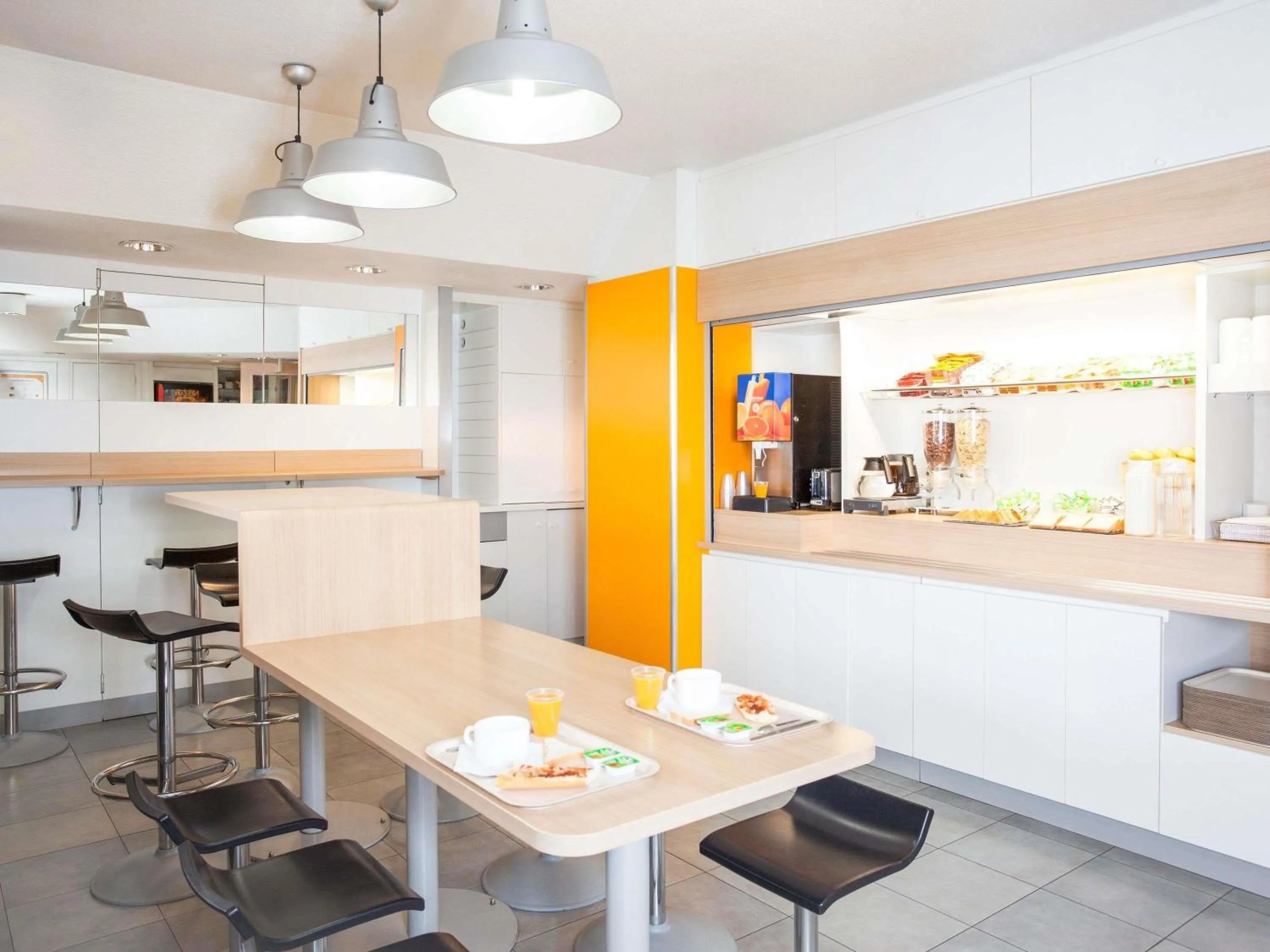 Breakfast in Hotel F1 Vesoul - En cours de rénovation