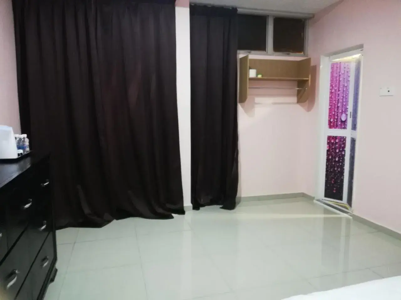 Deluxe Queen Room with Two Queen Beds in HOTEL SAKIRAH Deluxe Queen Room with Two Queen Beds in HOTEL SAKIRAH