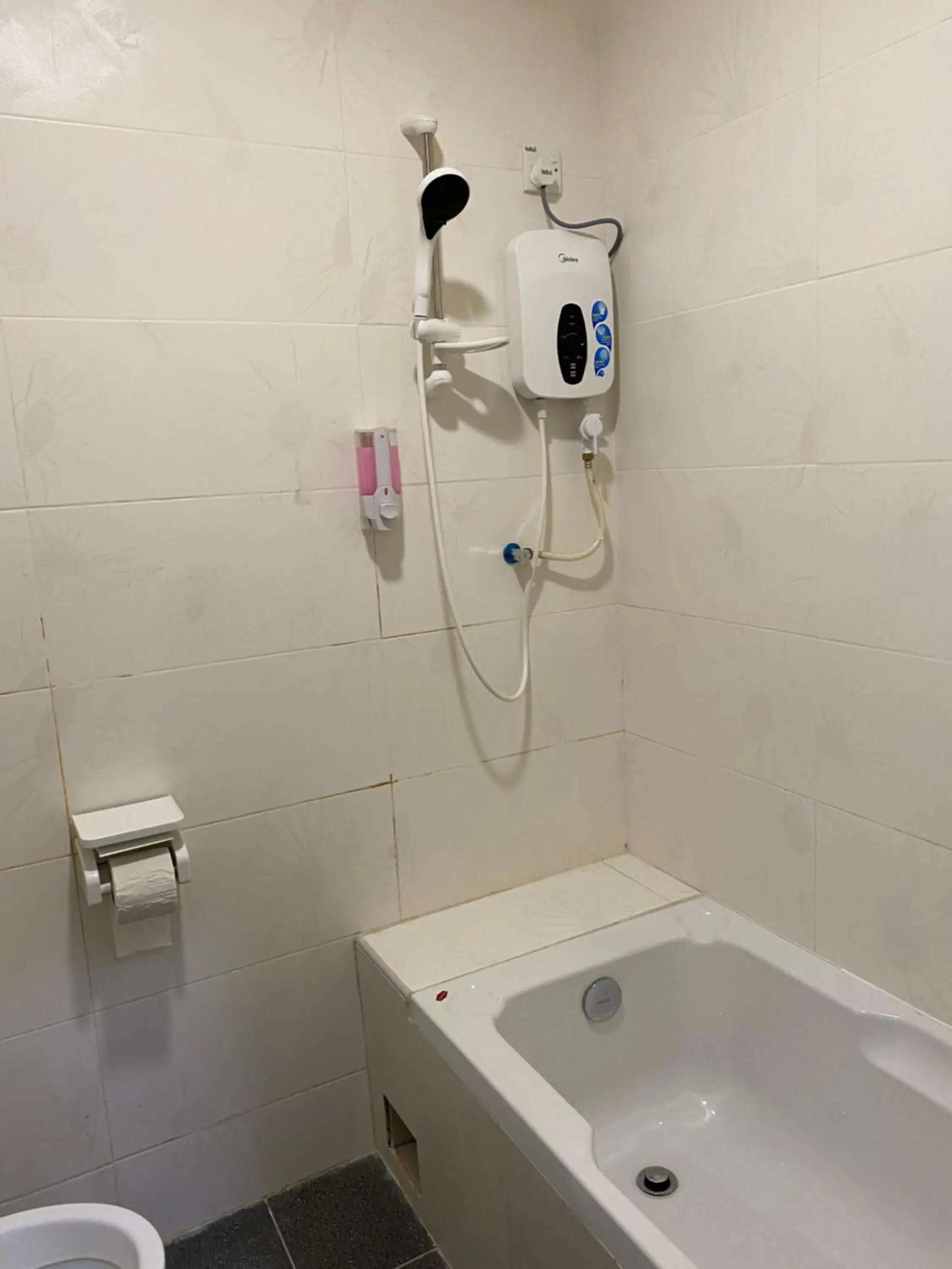 Deluxe Twin Room in HOTEL SAKIRAH Deluxe Twin Room in HOTEL SAKIRAH