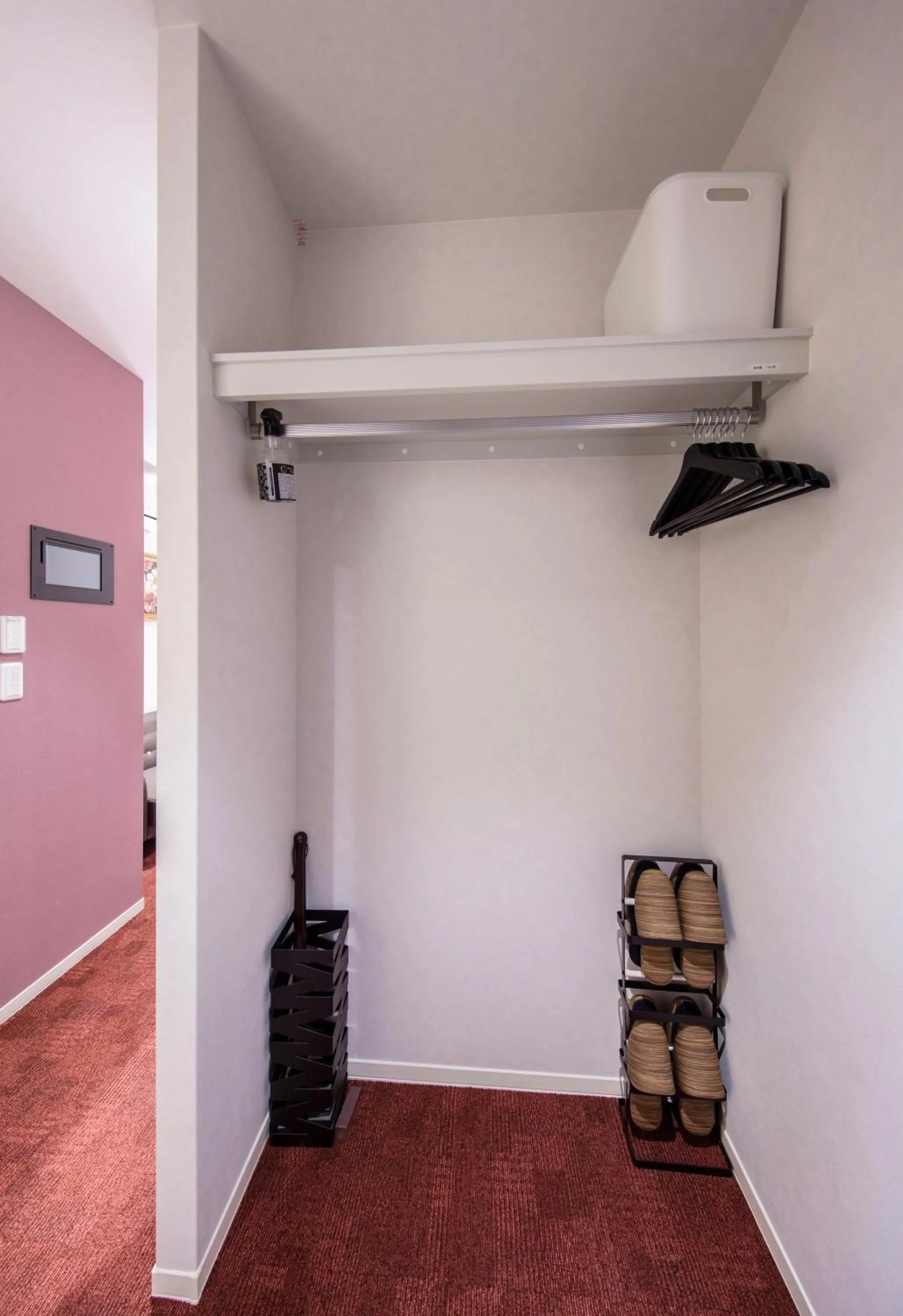 Photo of the whole room in GRAND BASE Okayama Ekimae