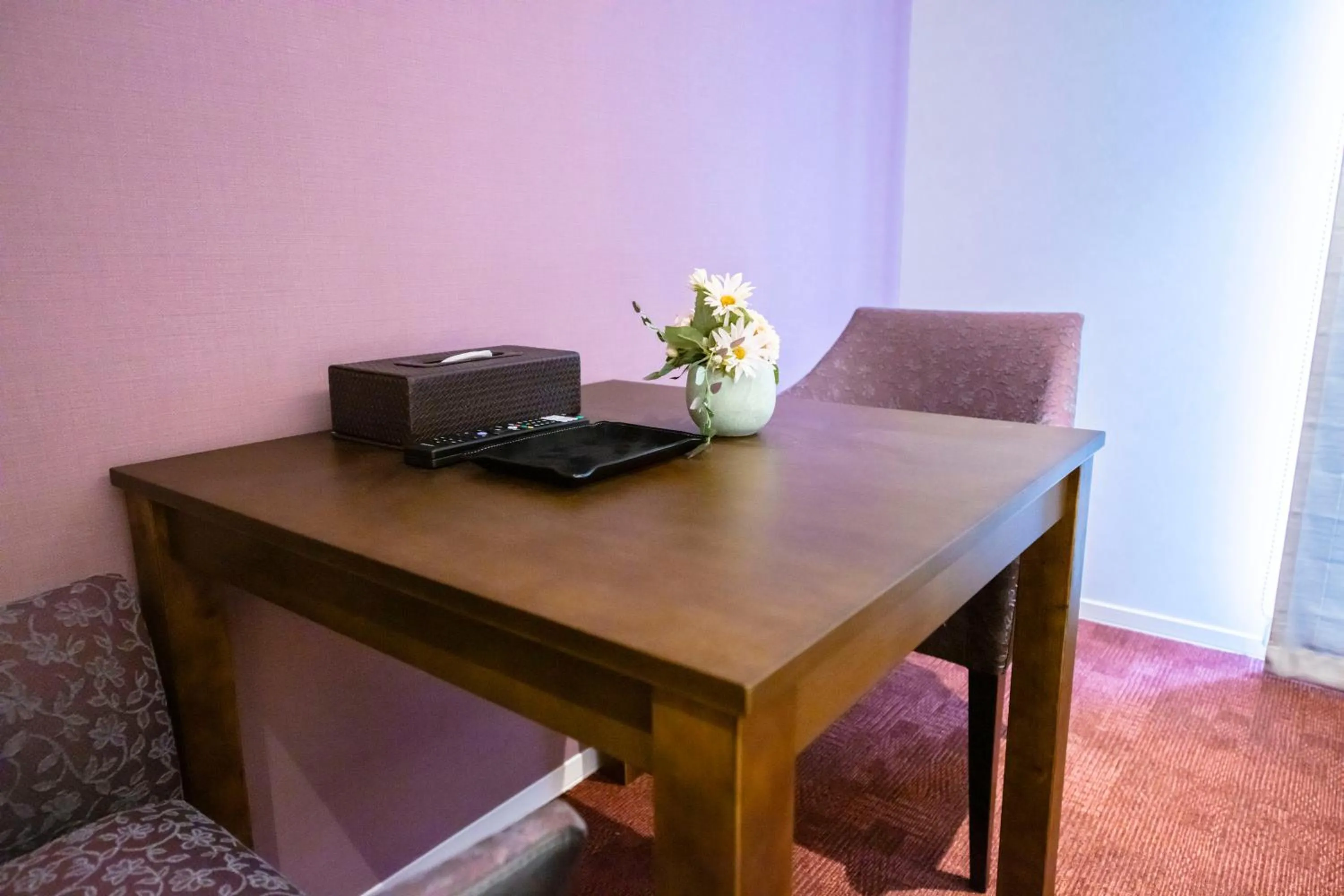 Photo of the whole room in GRAND BASE Okayama Ekimae