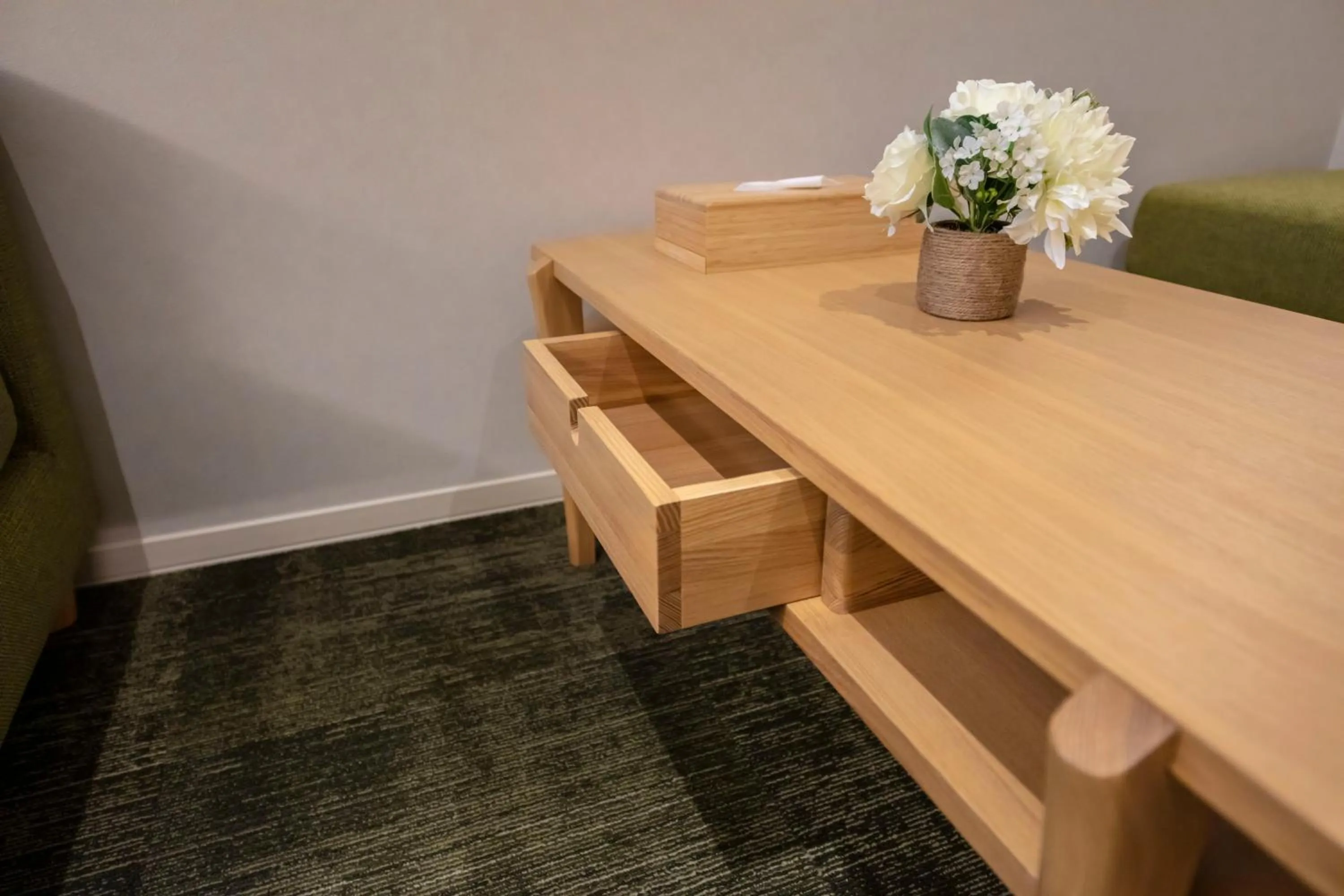 Photo of the whole room in GRAND BASE Okayama Ekimae