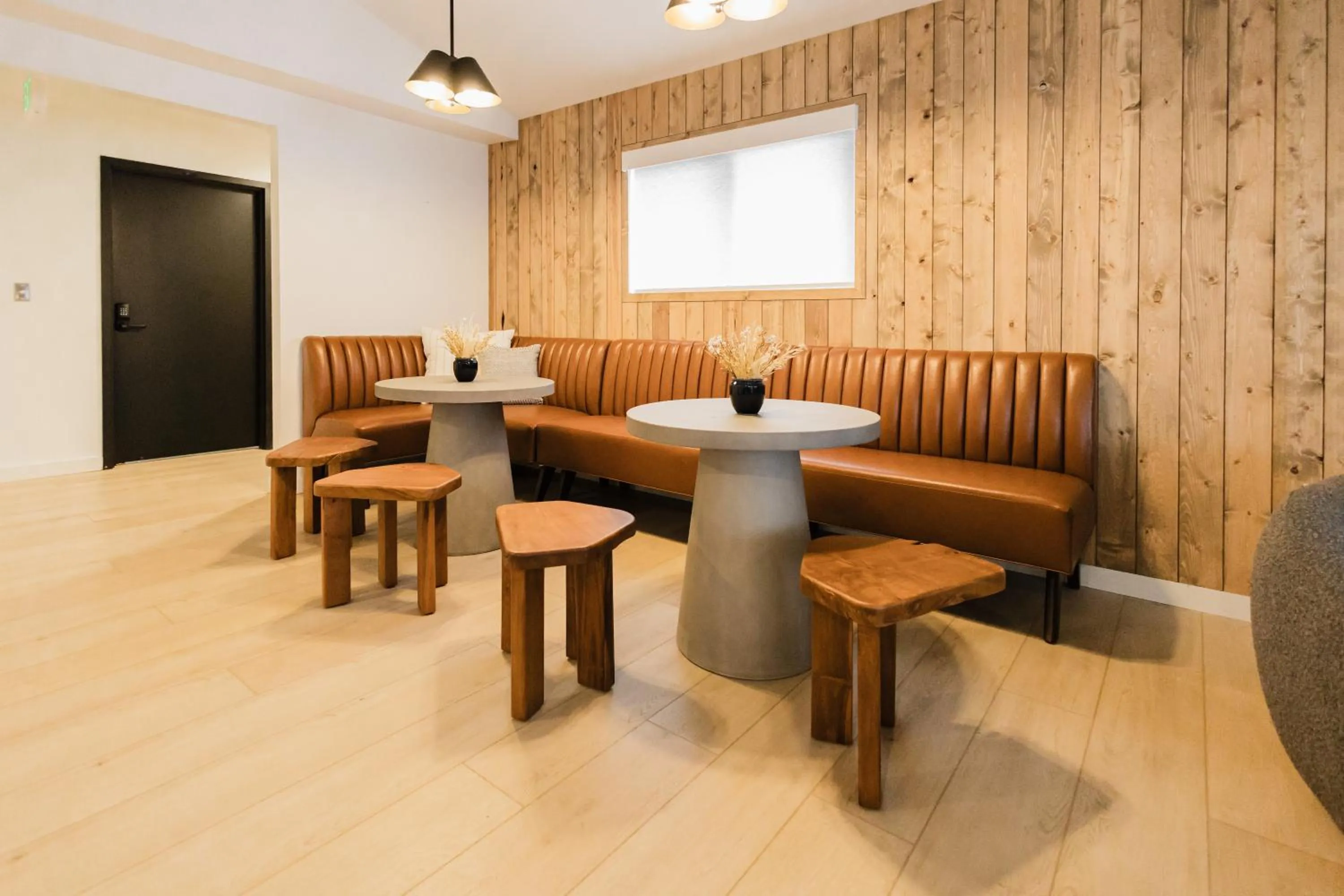 Seating area in Wonderstone at Glacier