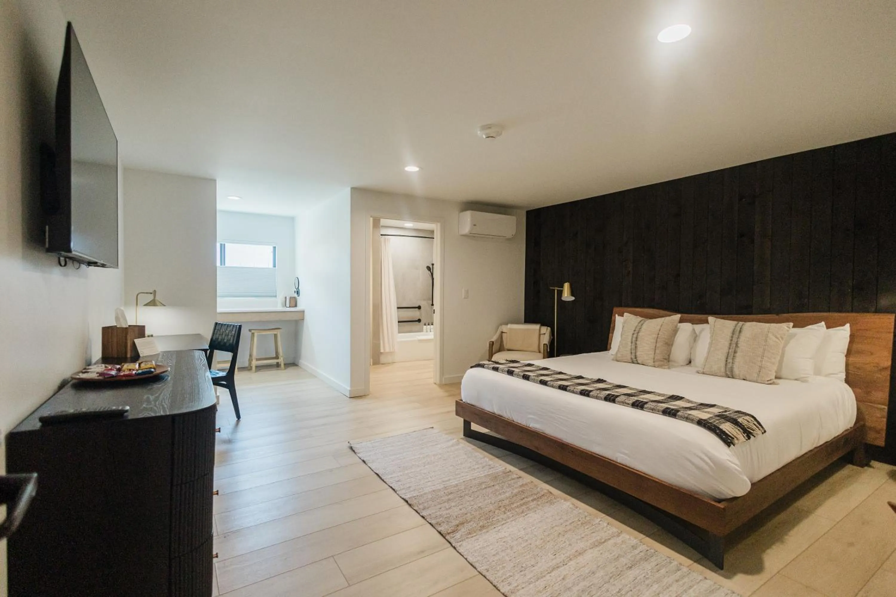 Bed in Wonderstone at Glacier