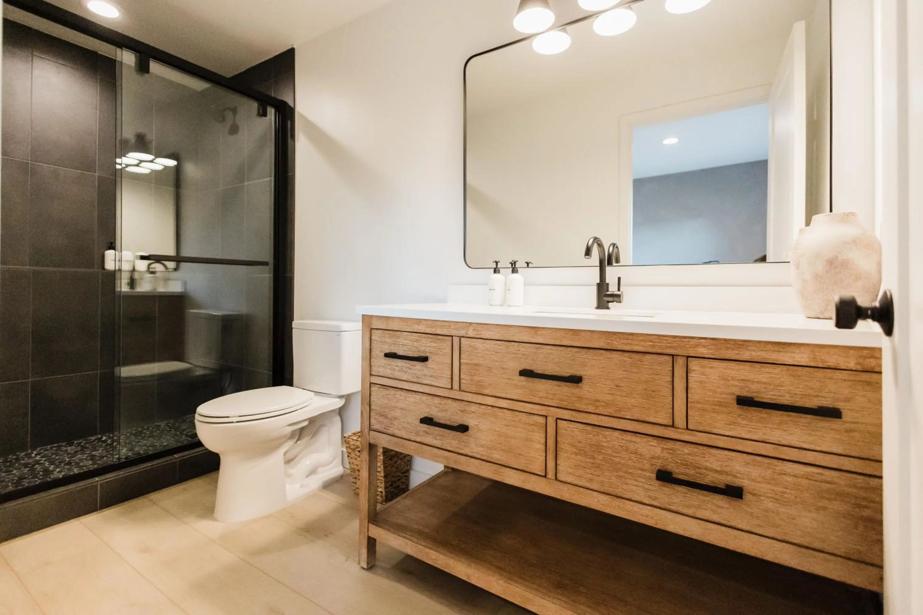 Shower in Wonderstone at Glacier