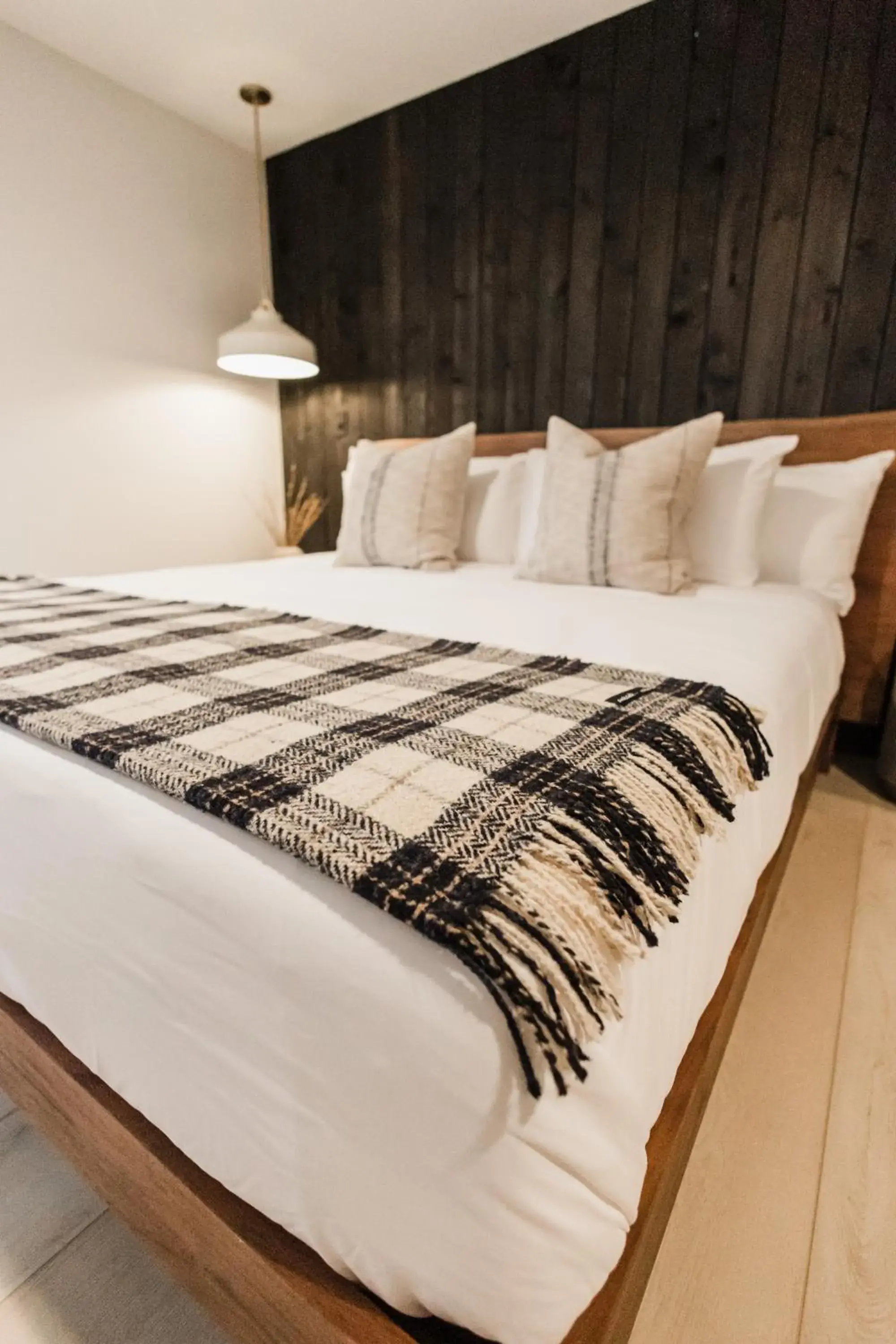 Riverstone Single King ADA in Wonderstone at Glacier Riverstone Single King ADA in Wonderstone at Glacier