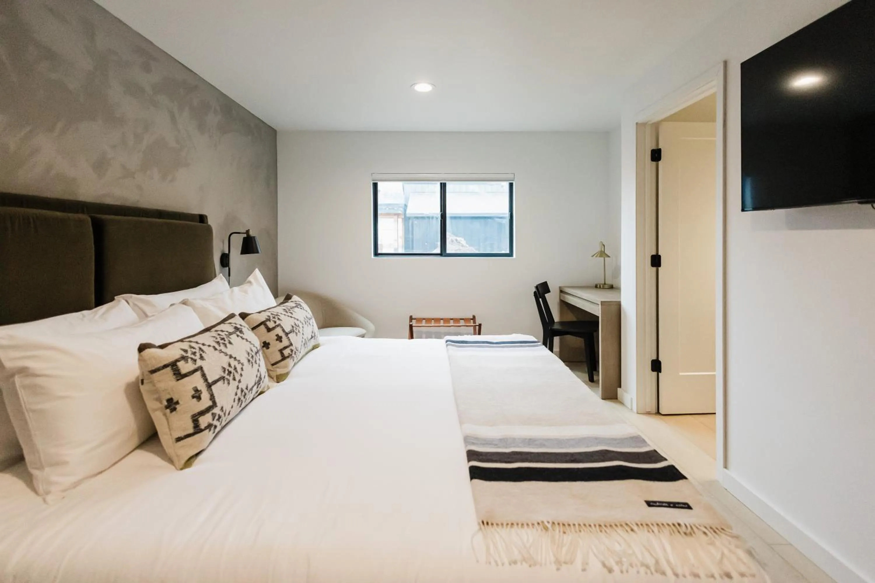 Bed in Wonderstone at Glacier