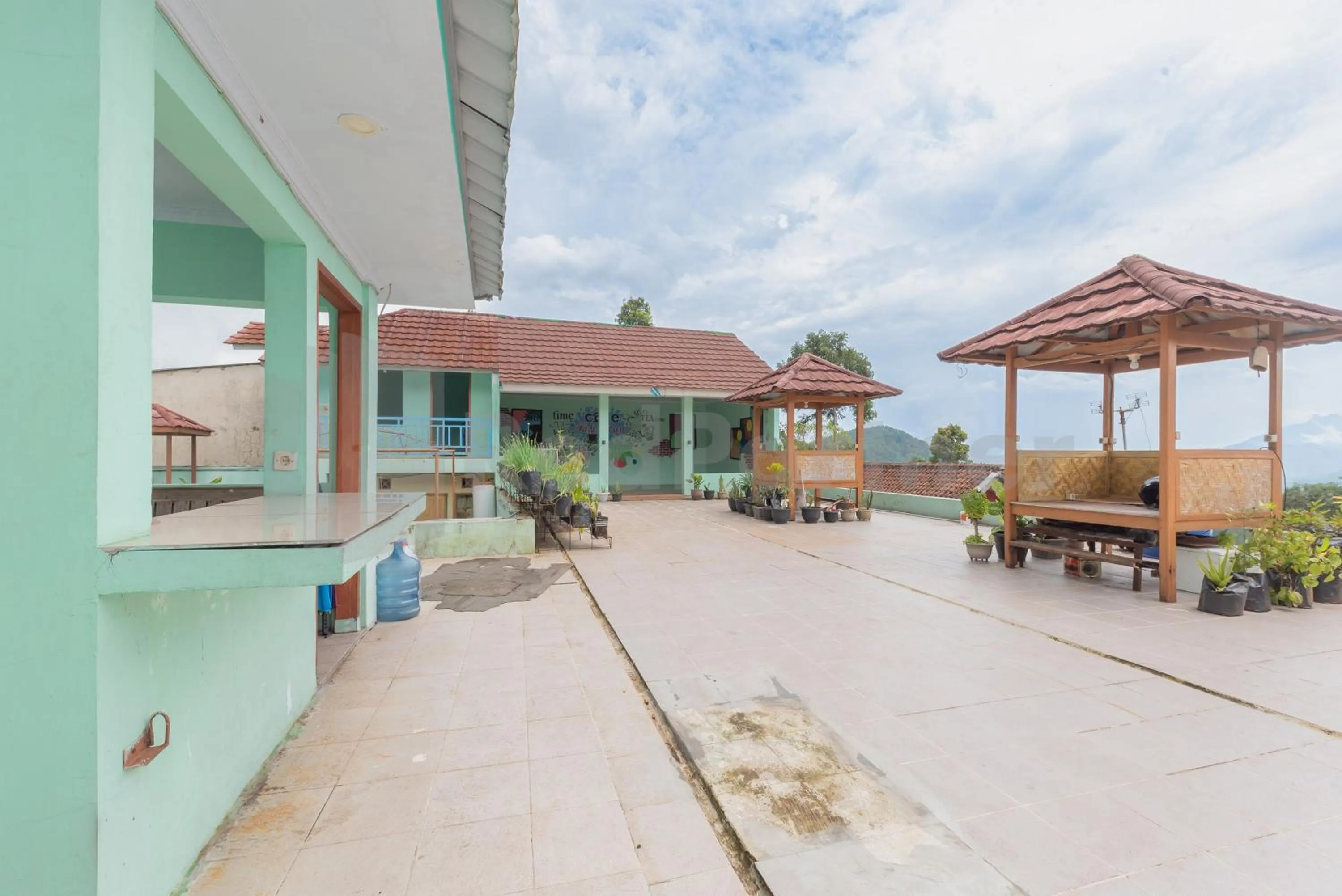 Facade/entrance in Villa Sari Intan Ciater RedPartner