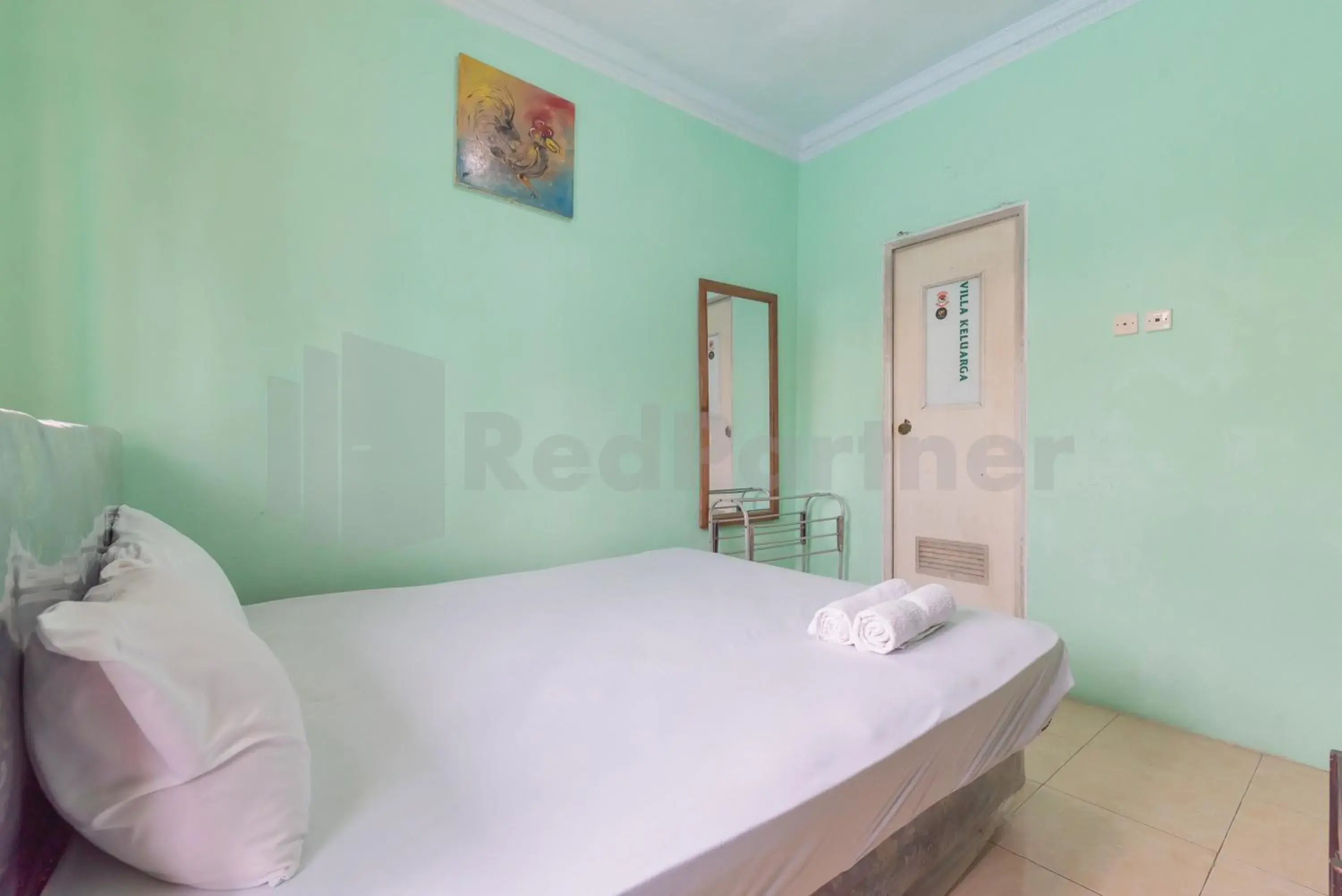 Bed in Villa Sari Intan Ciater RedPartner Bed in Villa Sari Intan Ciater RedPartner