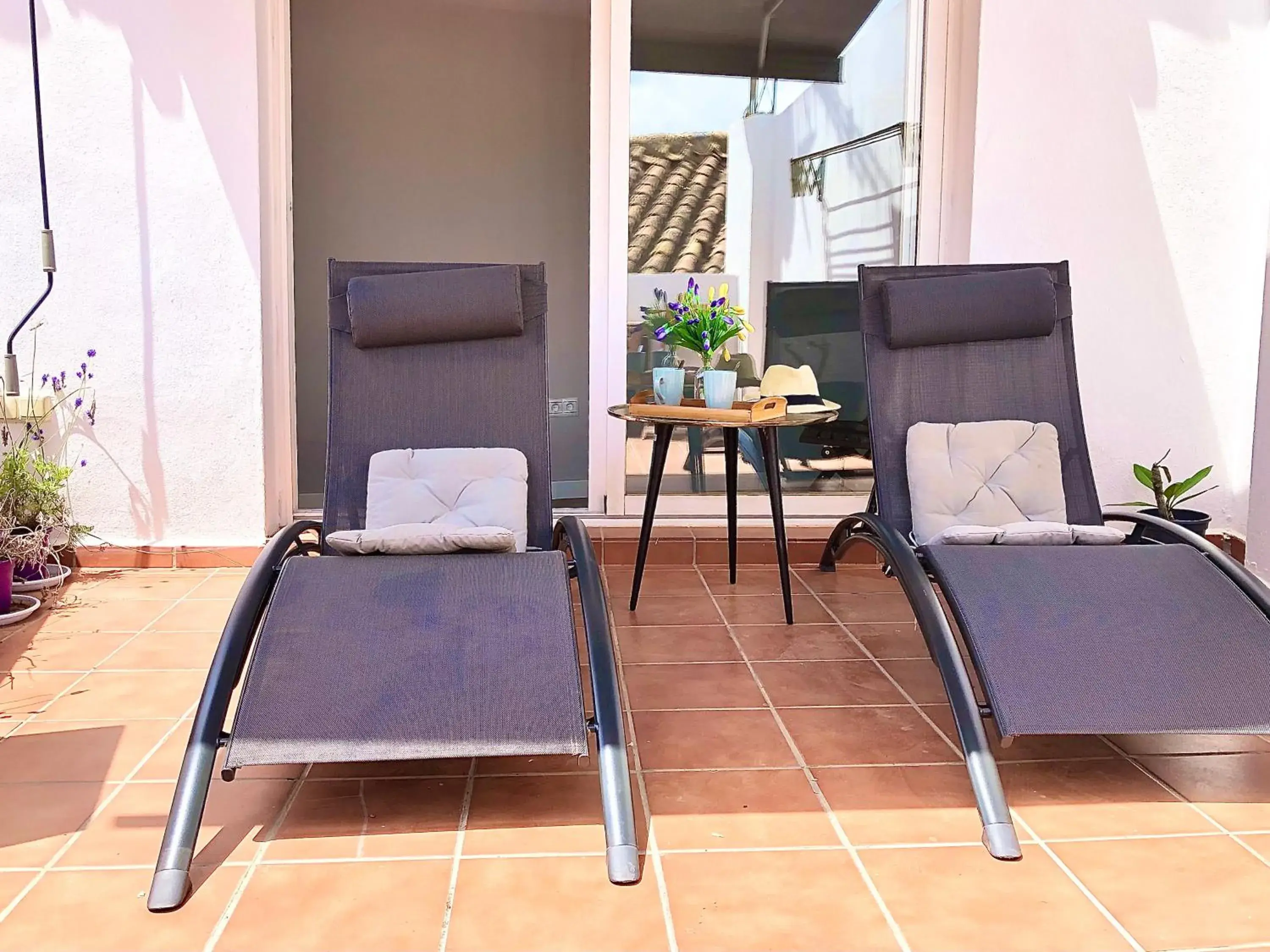 Property building in Suites La Merced Property building in Suites La Merced