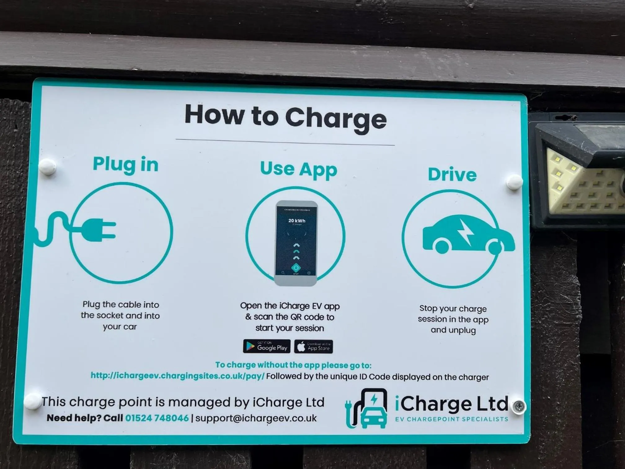 Parking in Keer Side Lodge, Luxury lodge with private hot tub at Pine Lake Resort