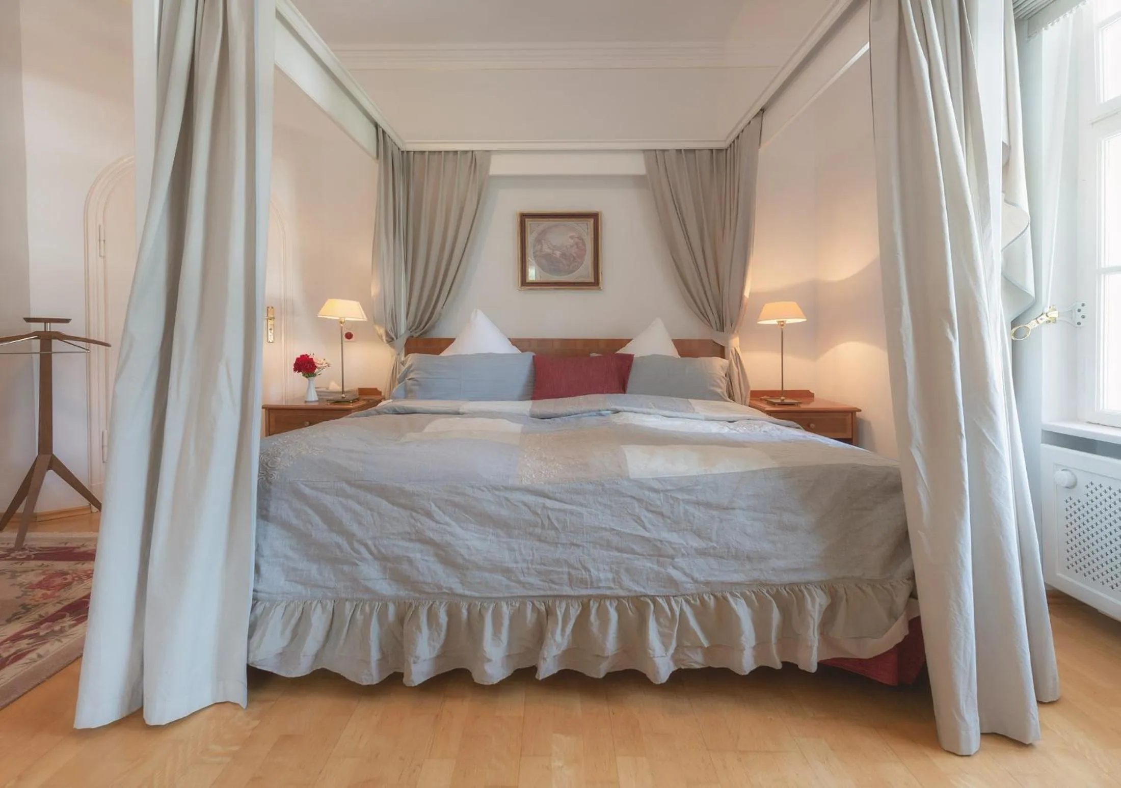 Bed in Biohotel Schlossgut Oberambach